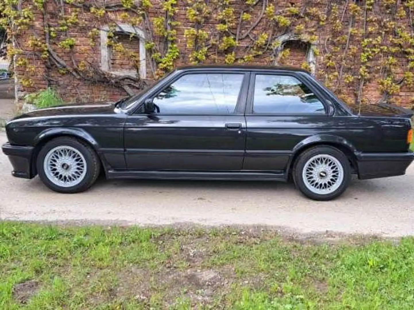 BMW 325 325e Czarny - 1