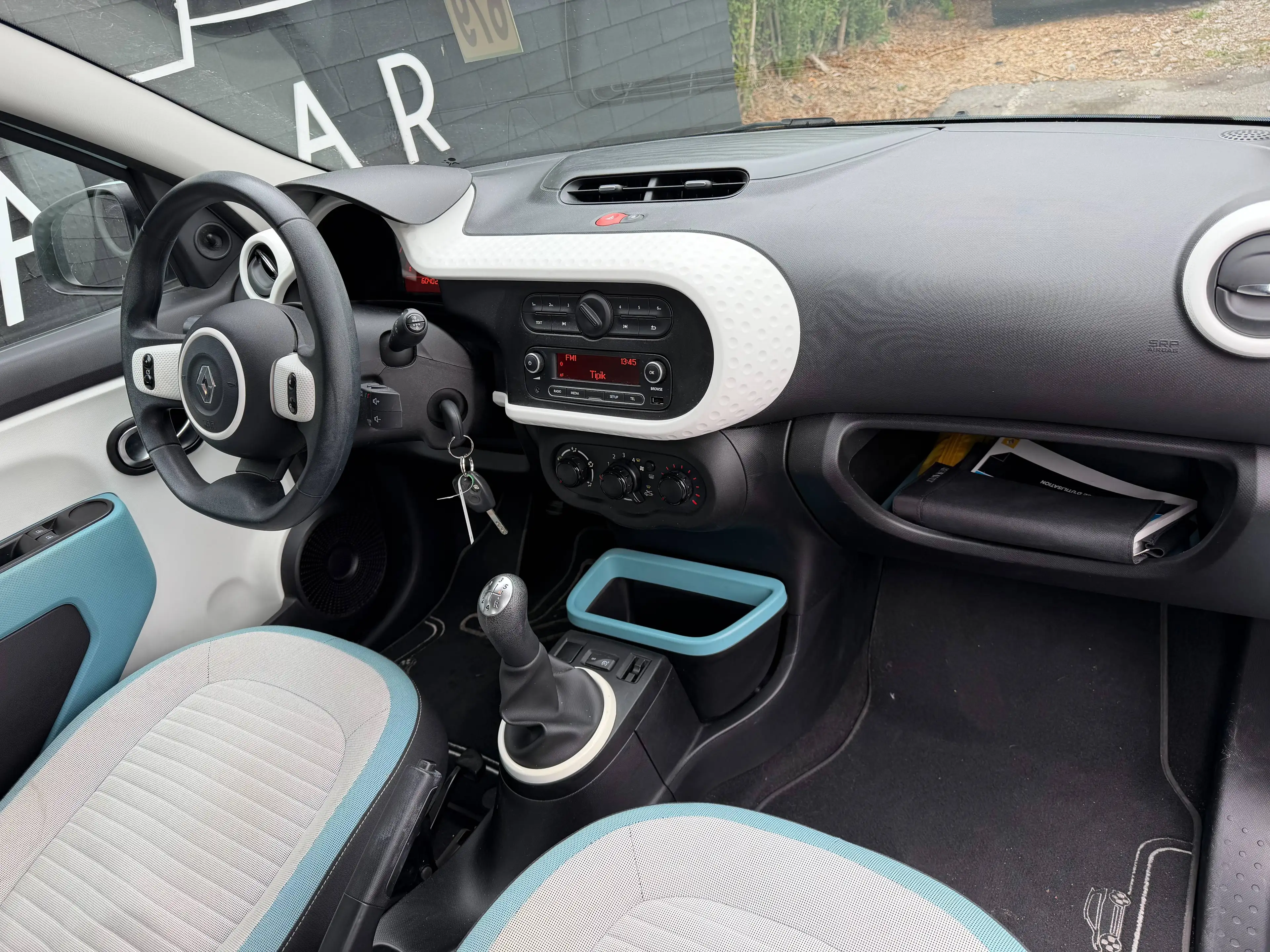 Renault Twingo 1.0i SCe+GARANTIE 1 AN+EURO 6B+CARNET COMPLET — photo 10