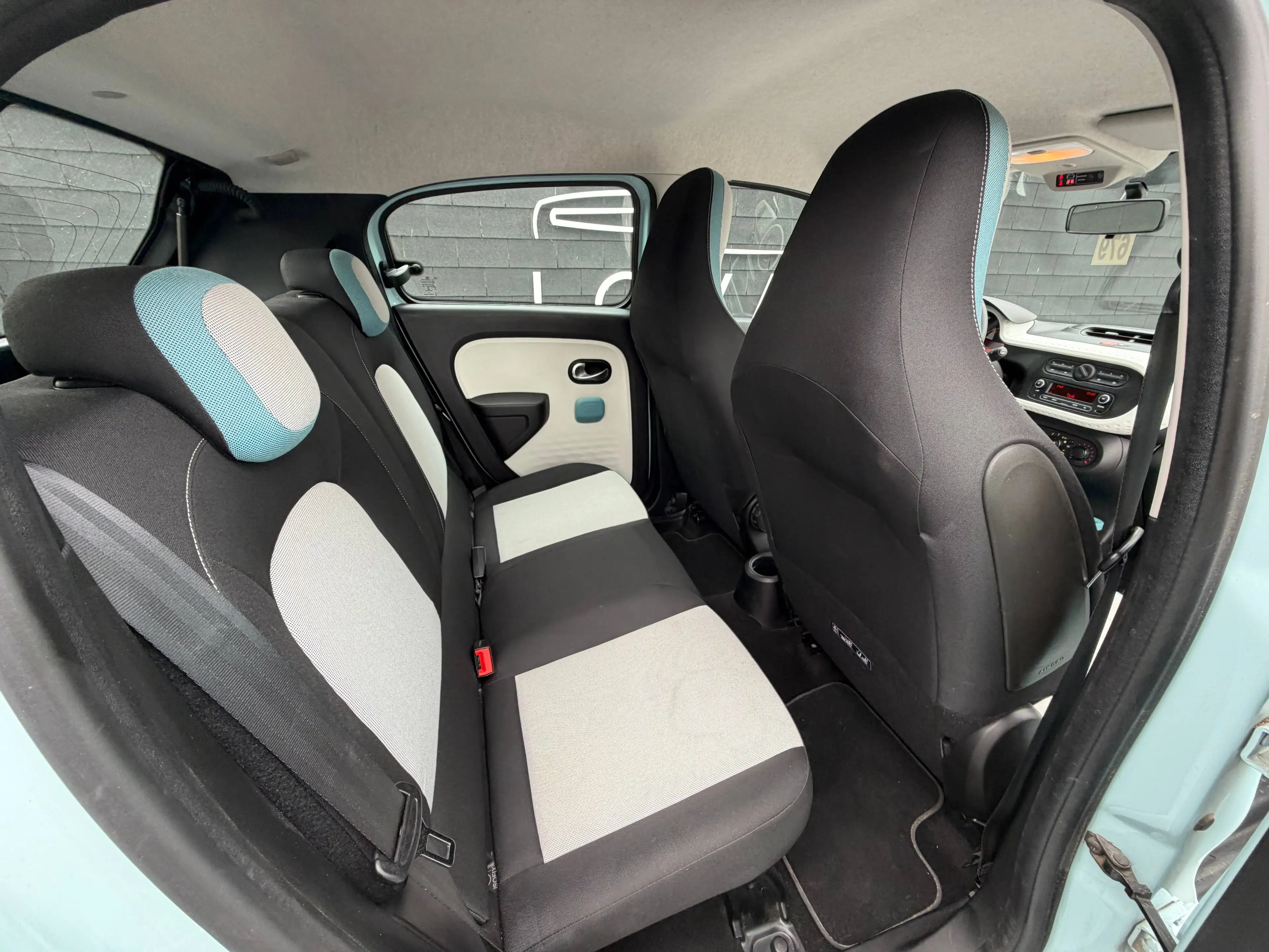 Renault Twingo 1.0i SCe+GARANTIE 1 AN+EURO 6B+CARNET COMPLET — photo 15