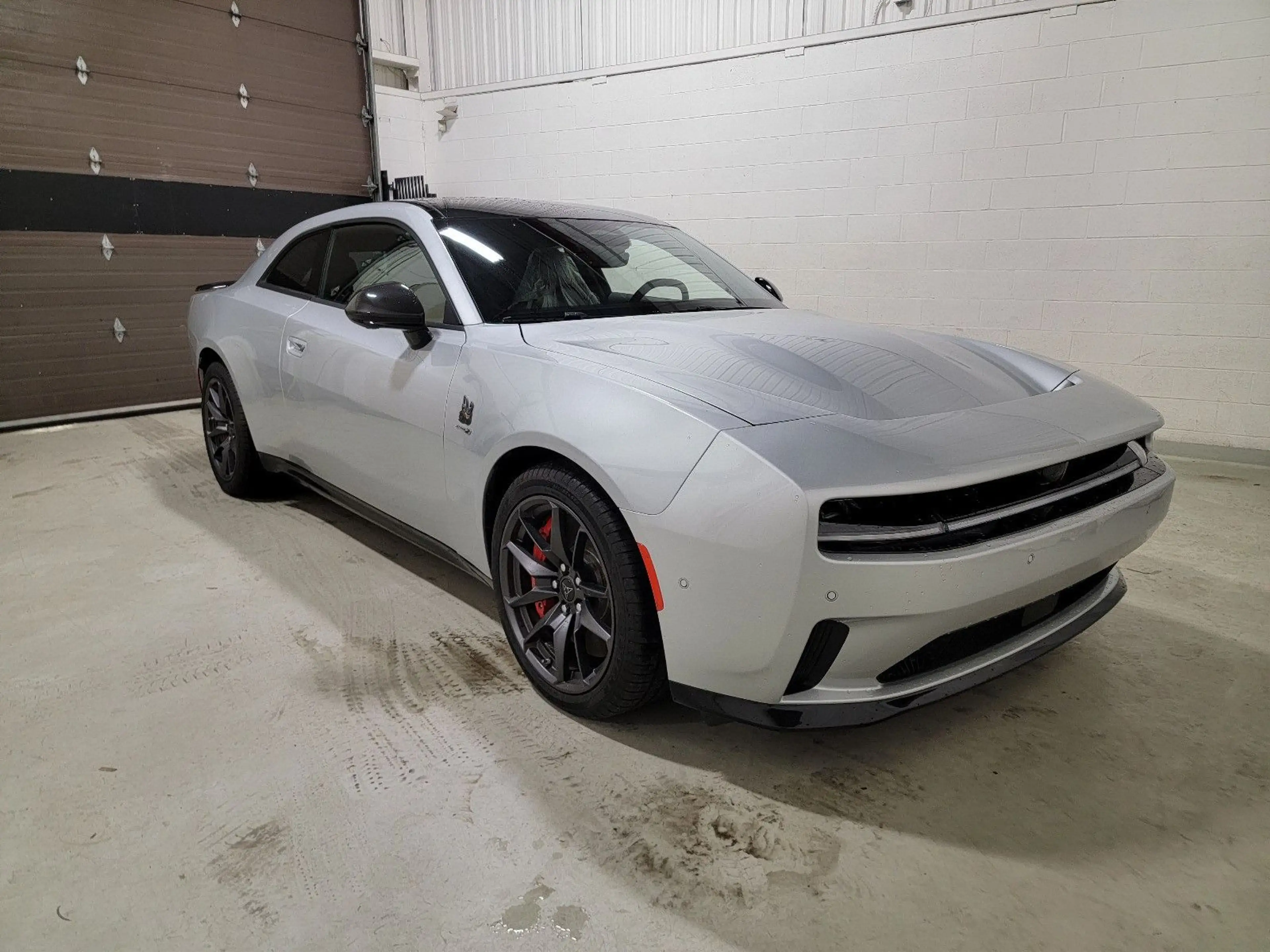 Dodge Charger Daytona EV Scat/ Track/ Plus/Carbon/ Sun — photo 6