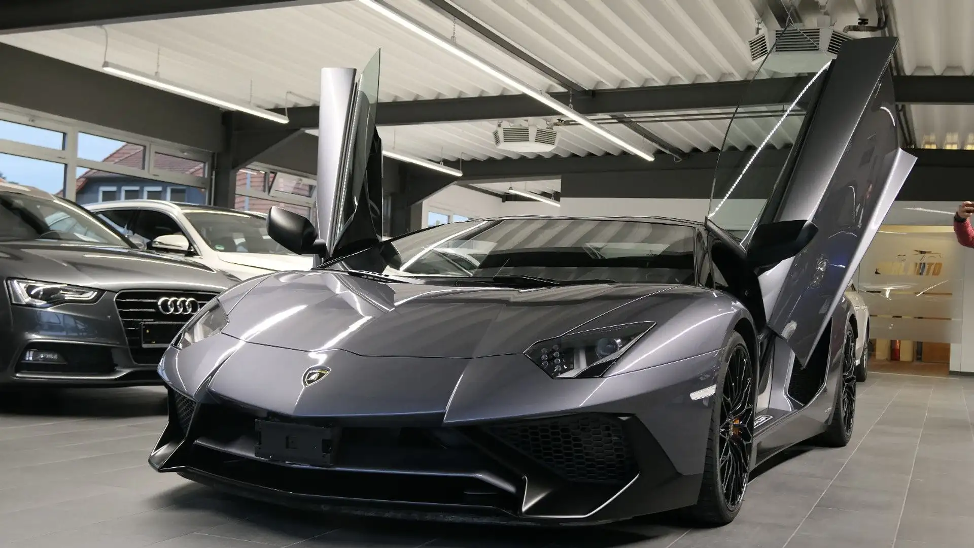 Lamborghini Aventador SV Roadster 1of 500 Lift/Carbon Gris - 1