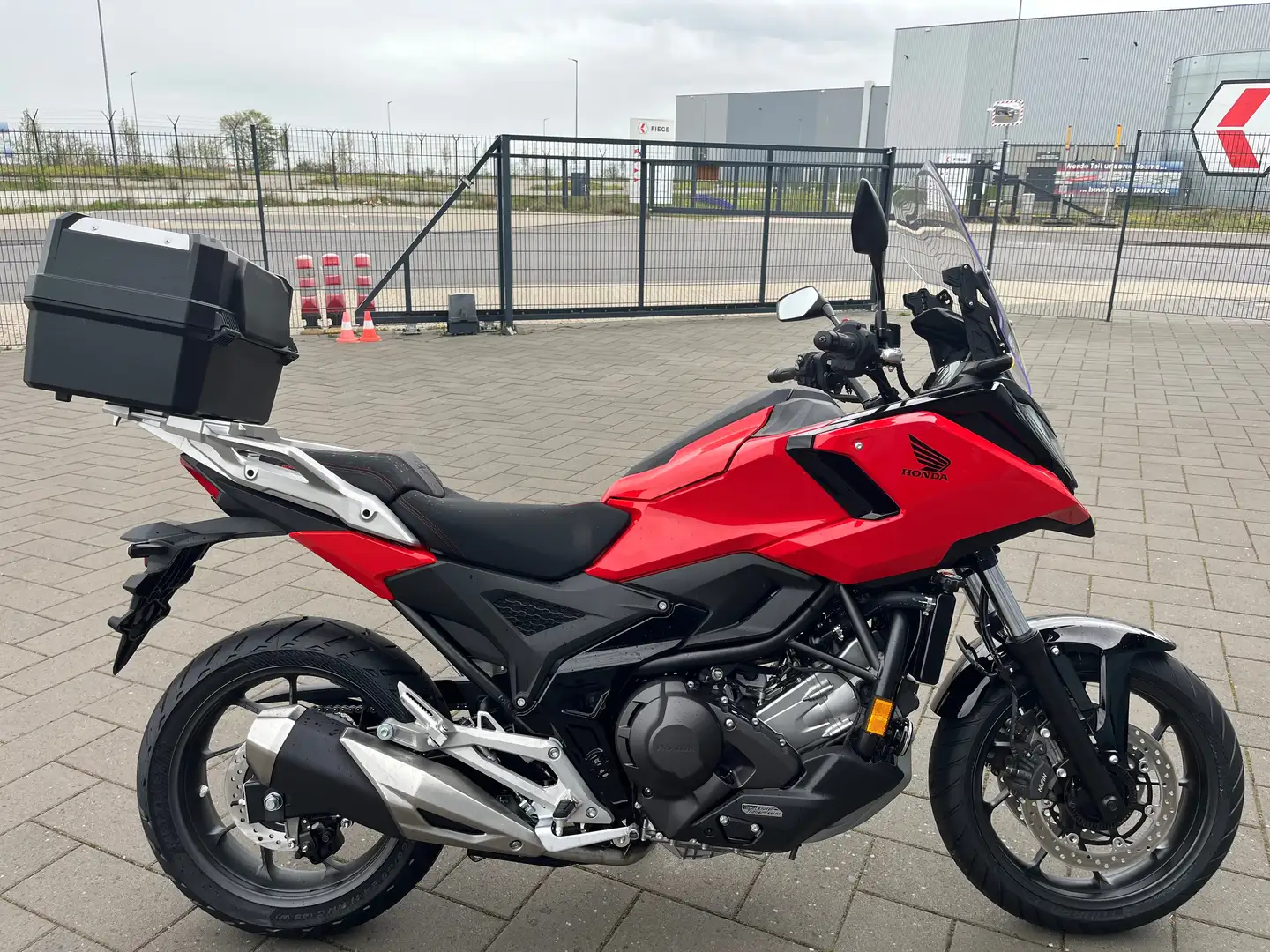 Honda NC 750 XD**50KM**AUTOMATIK DCT**TRAKTION**KOMFORT** Rojo - 1