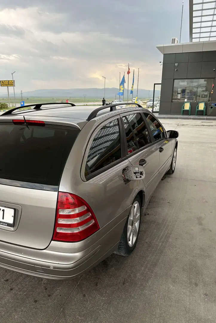 Mercedes-Benz C 200 Elegance Grey - 1