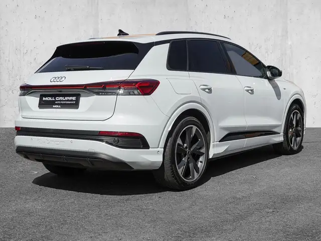 Audi Q4 E-Tron view 4