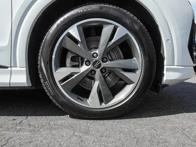 Audi Q4 E-Tron view 7