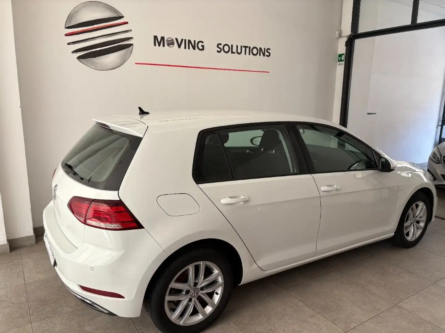 Volkswagen Golf 1.6 TDI 115 CV 5p. Business BlueMotion Technology Bianco - 2