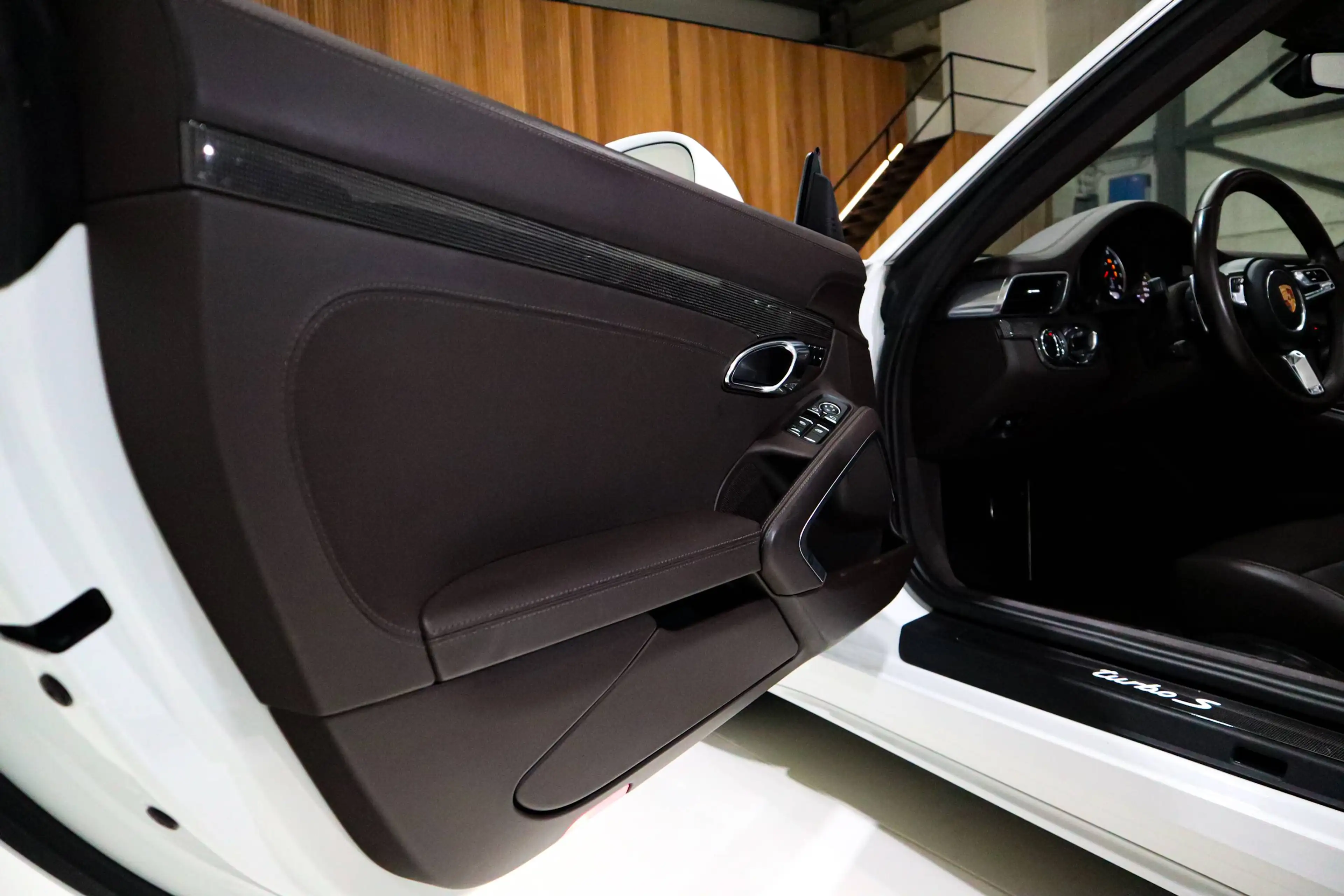 Porsche 991 Turbo S — photo 12