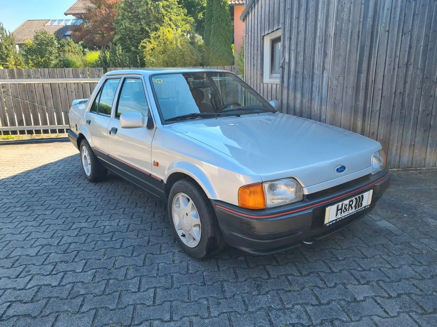 Ford Orion 1.6 i Ghia RS H-Zulassung Gris - 2