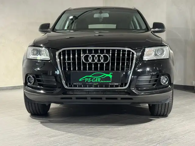 Audi Q5 view 5