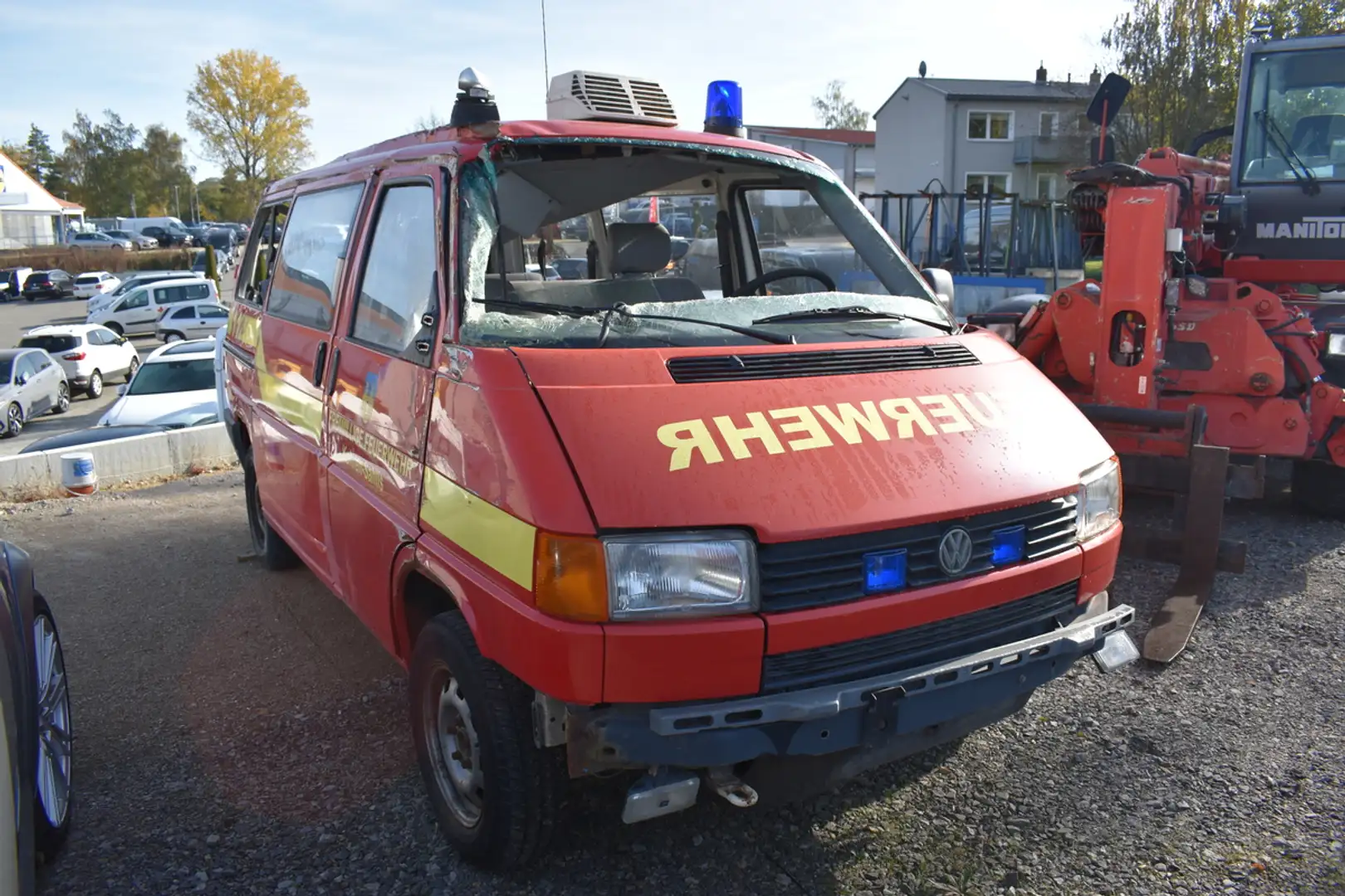 Volkswagen T4 Kombi So. Kfz Feuerwehrfahrzeug Red - 1
