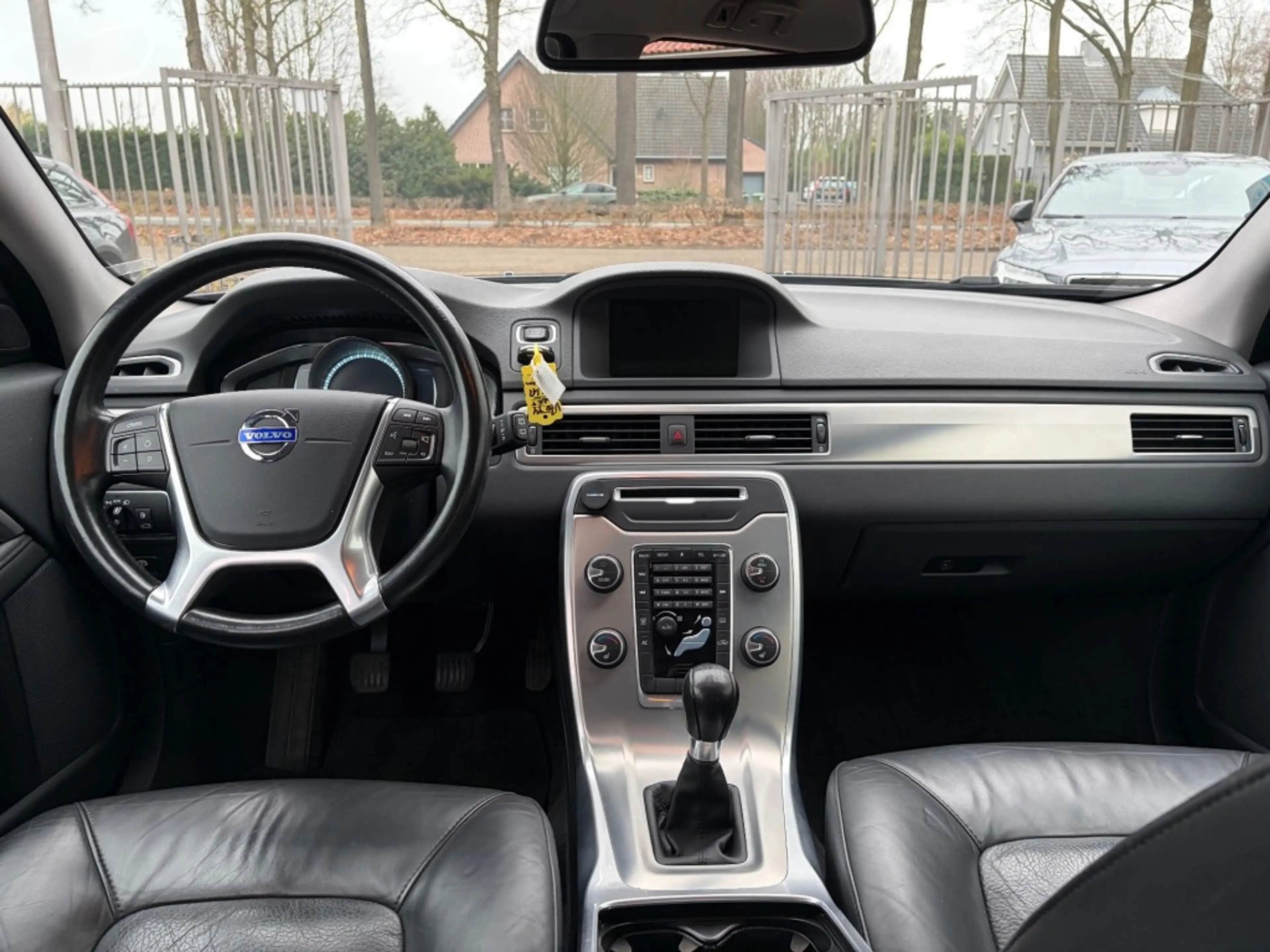 Volvo V70 1.6 T4 Nordic+ — photo 9