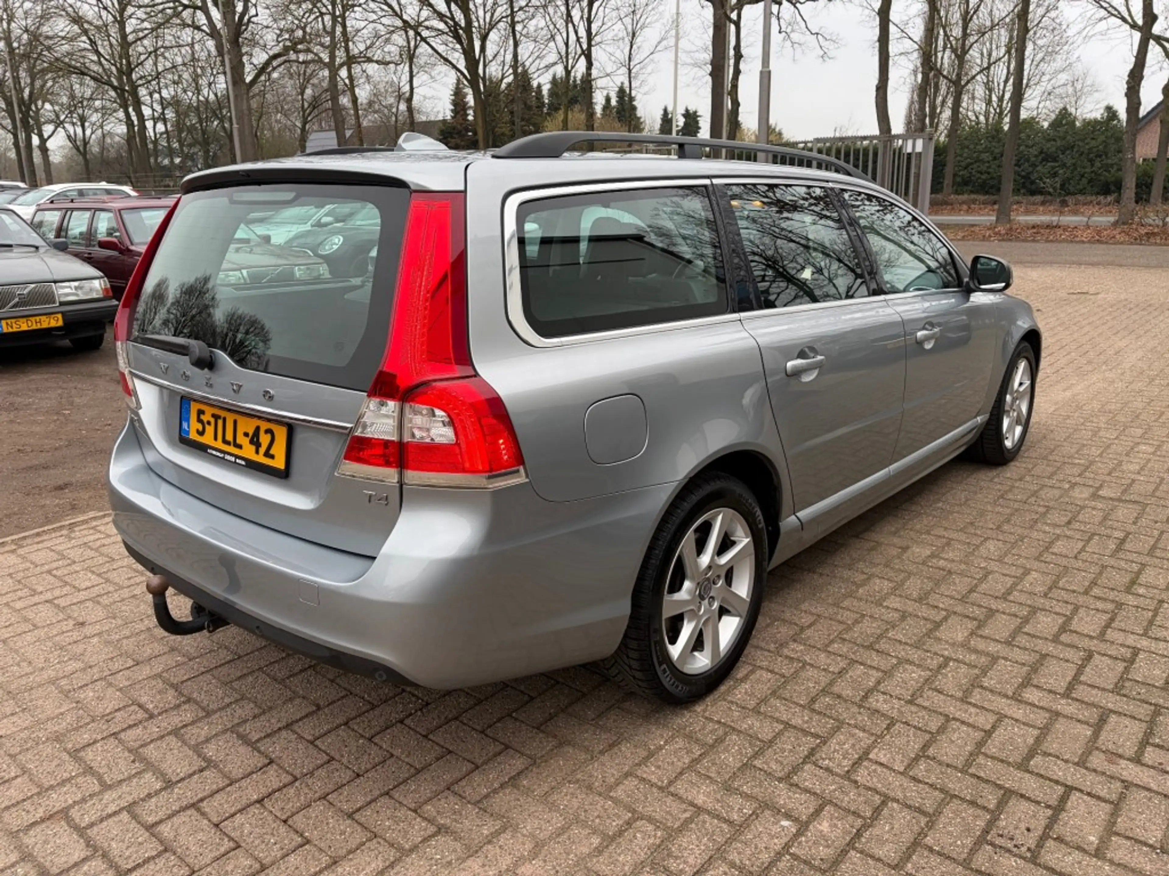Volvo V70 1.6 T4 Nordic+ — photo 4