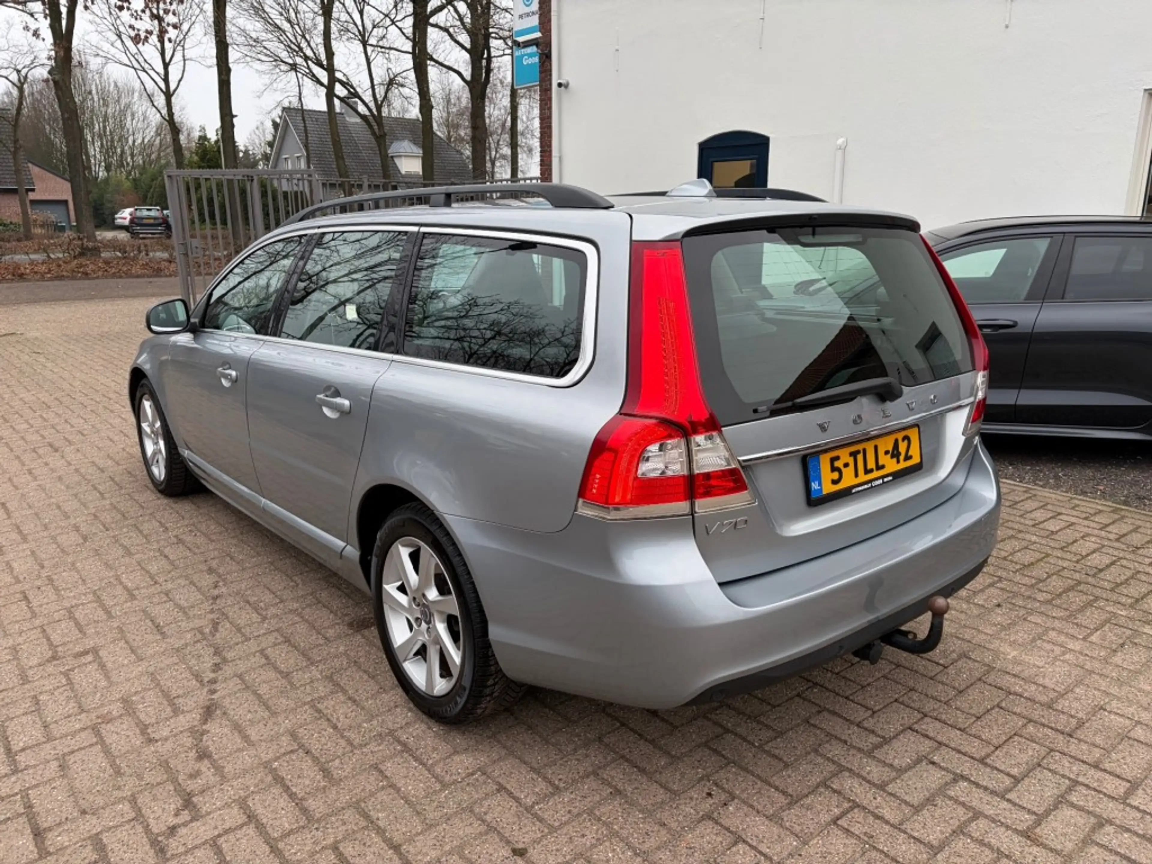 Volvo V70 1.6 T4 Nordic+ — photo 6