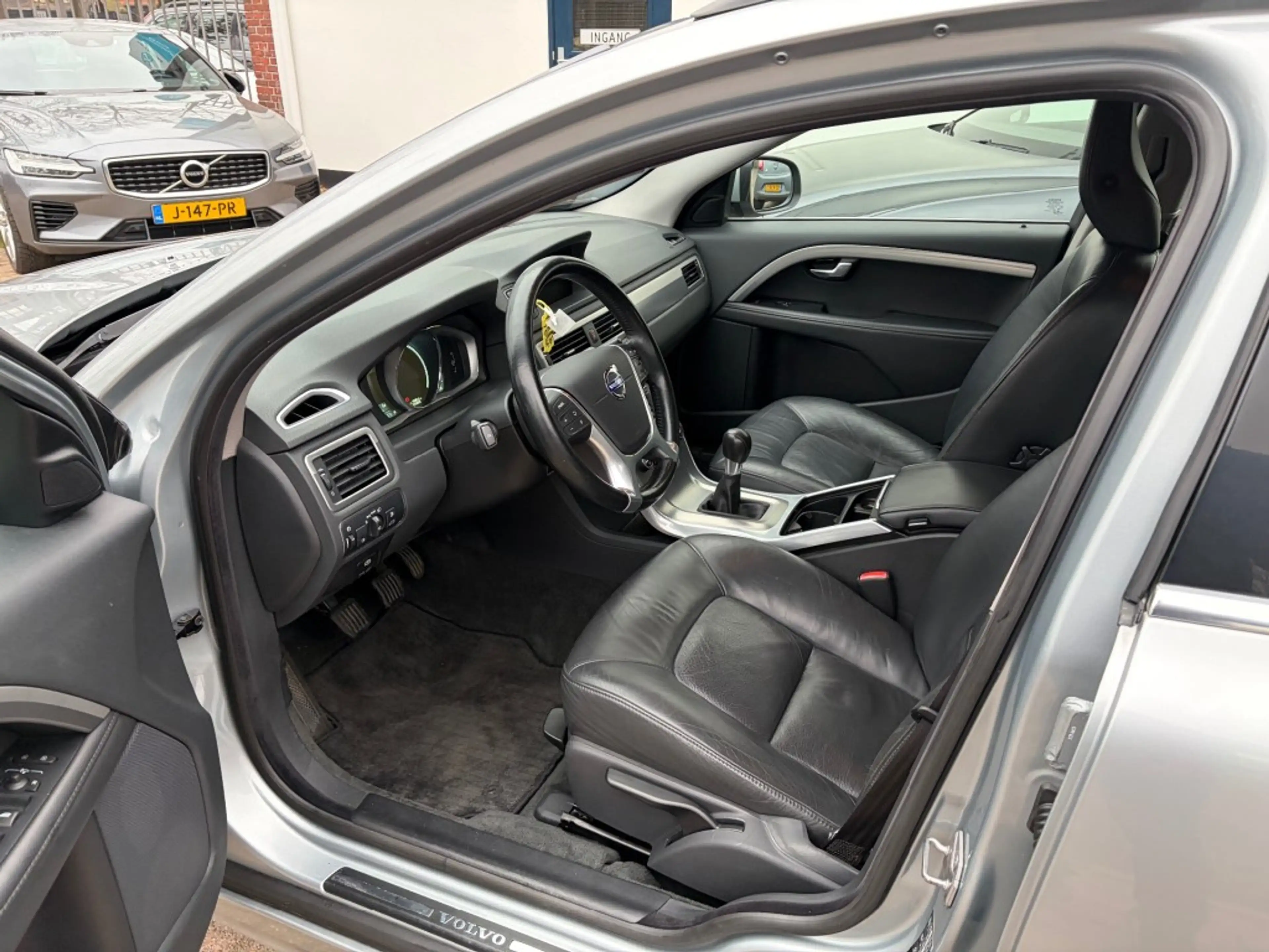 Volvo V70 1.6 T4 Nordic+ — photo 7
