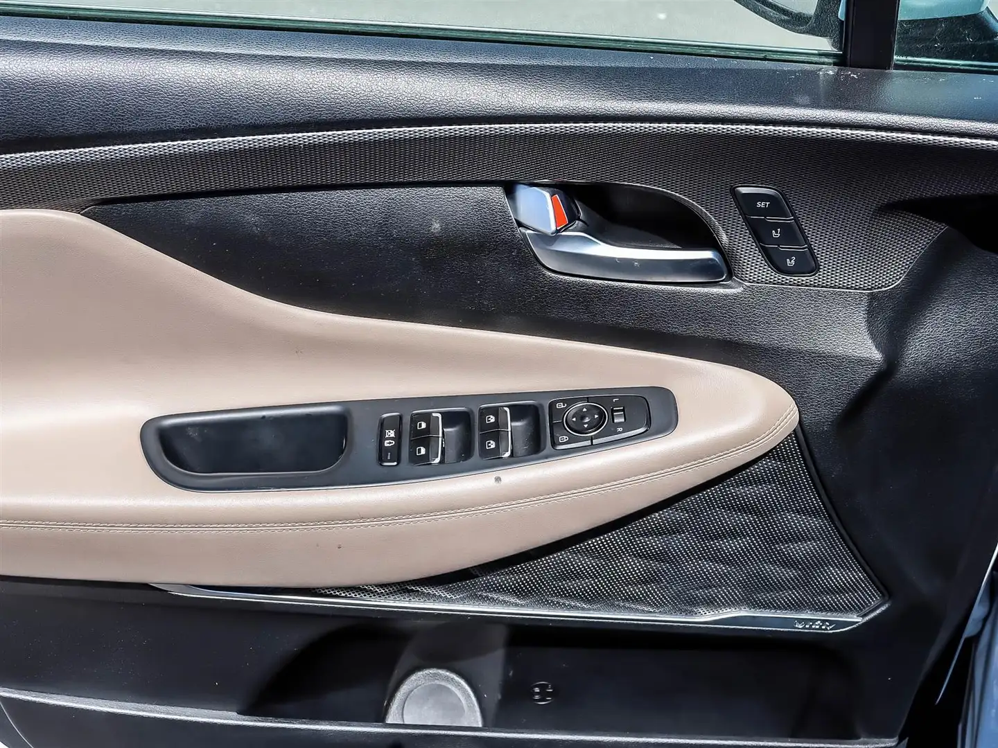 Hyundai Santa Fe снимка Hyundai Santa Fe