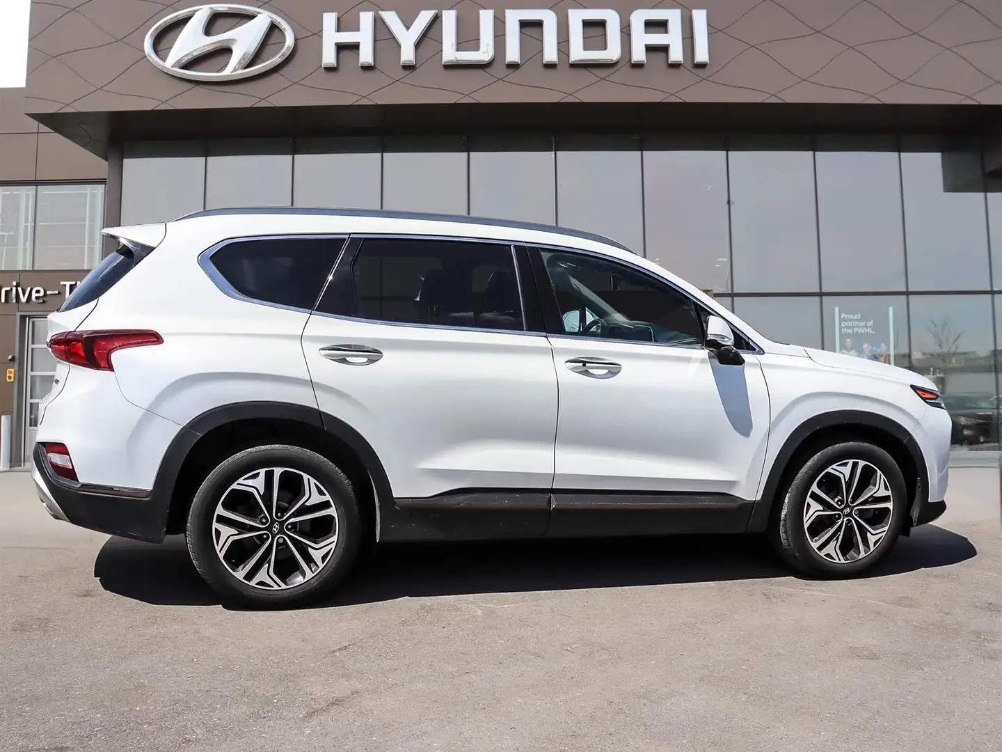 Hyundai Santa Fe снимка Hyundai Santa Fe