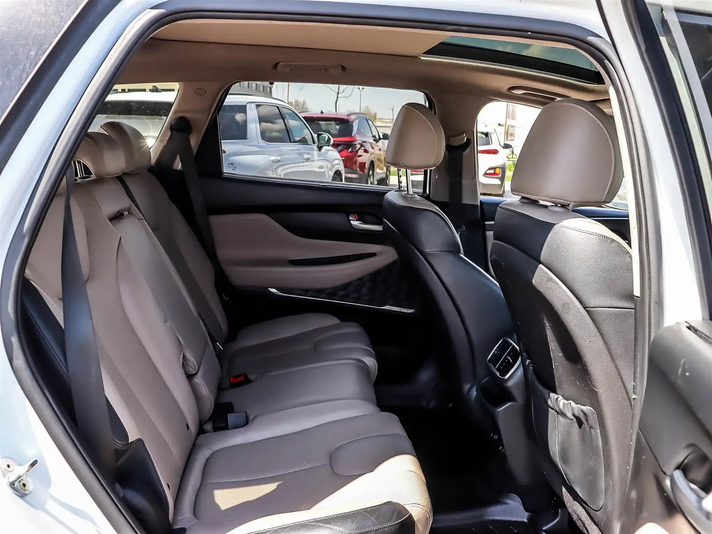 Hyundai Santa Fe снимка Hyundai Santa Fe