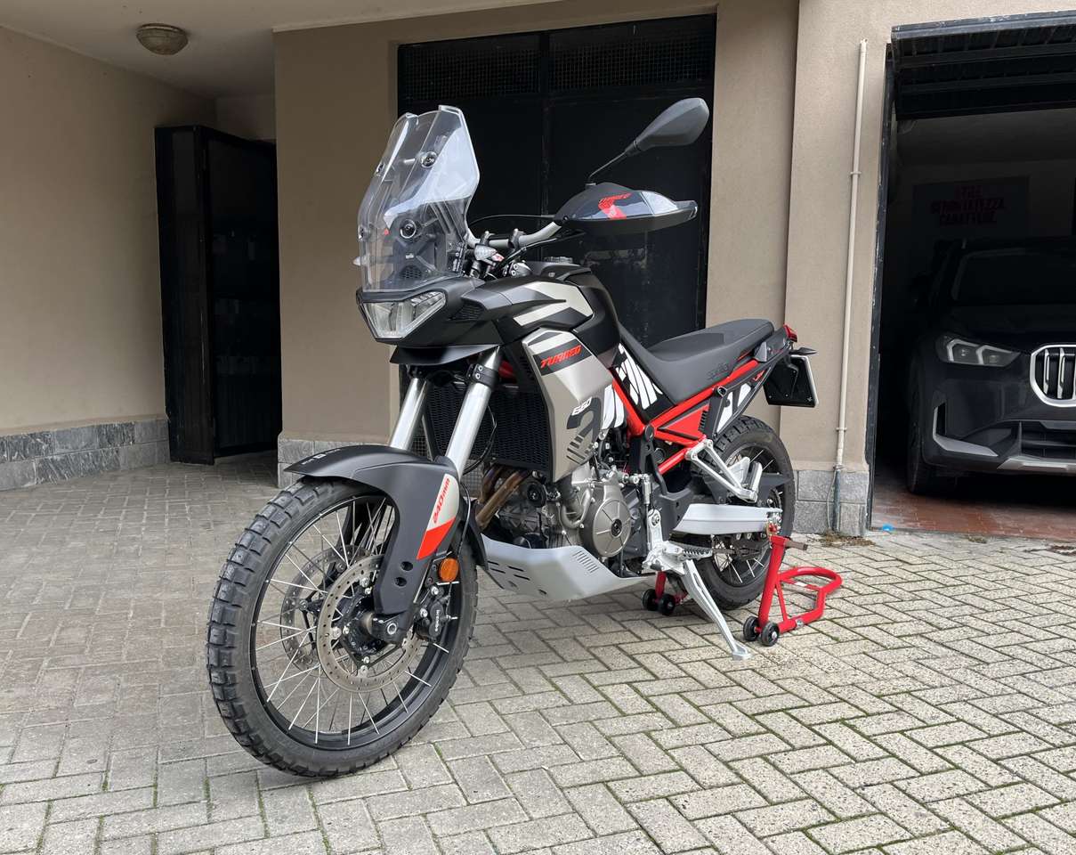 Aprilia Tuareg 660