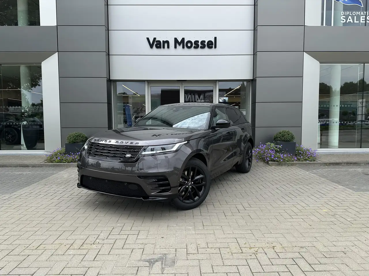 Land Rover Range Rover Velar 2026