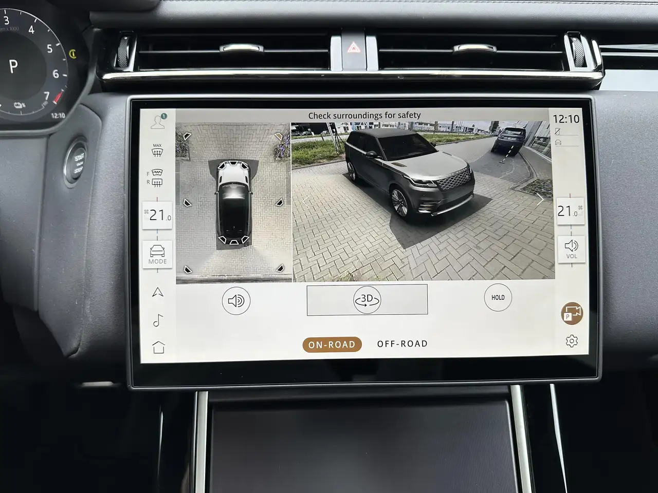 Land Rover Range Rover Velar 2026 — фото 11