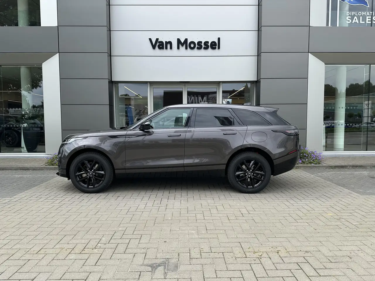 Land Rover Range Rover Velar 2026