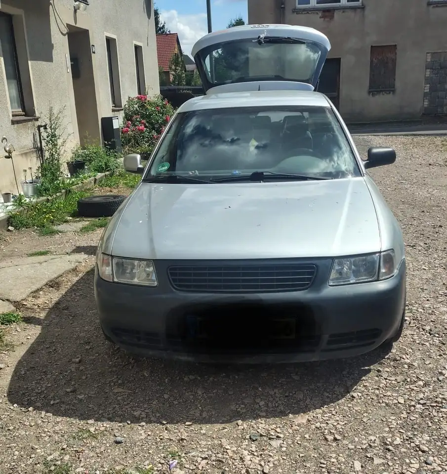 Audi A3 1.8 Ambiente, foto 1