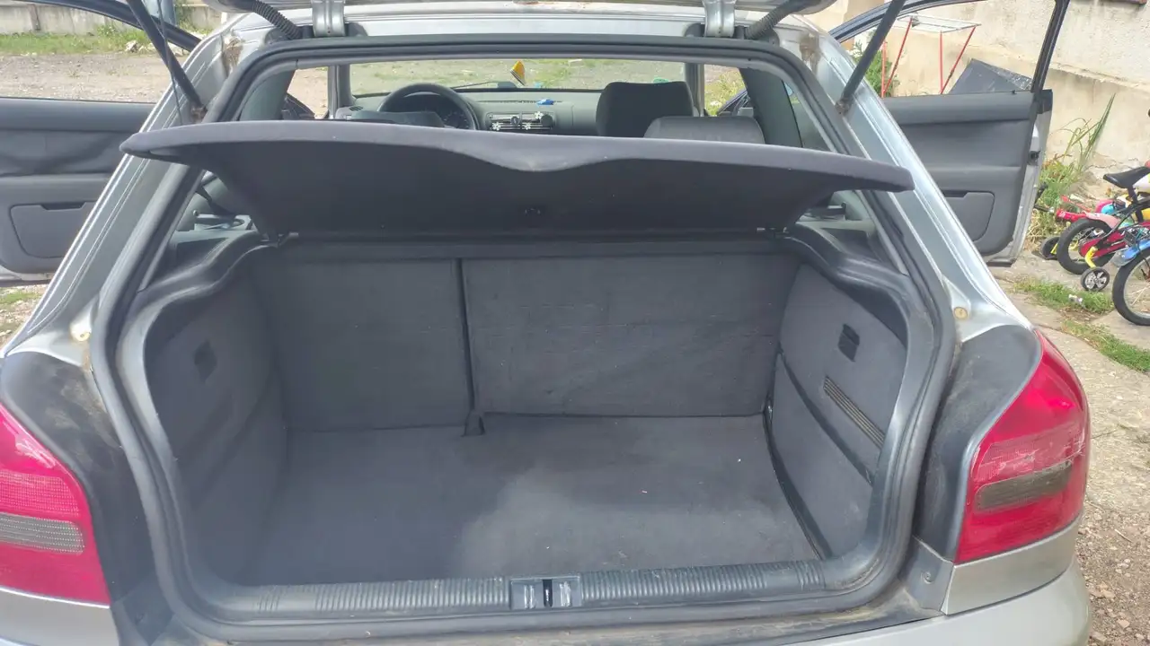 Audi A3 1.8 Ambiente, foto 6