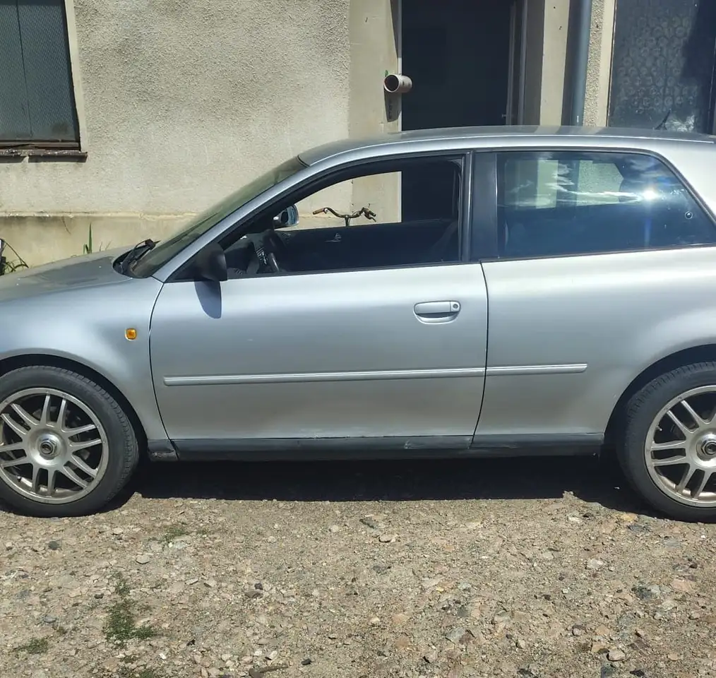 Audi A3 1.8 Ambiente, foto 4