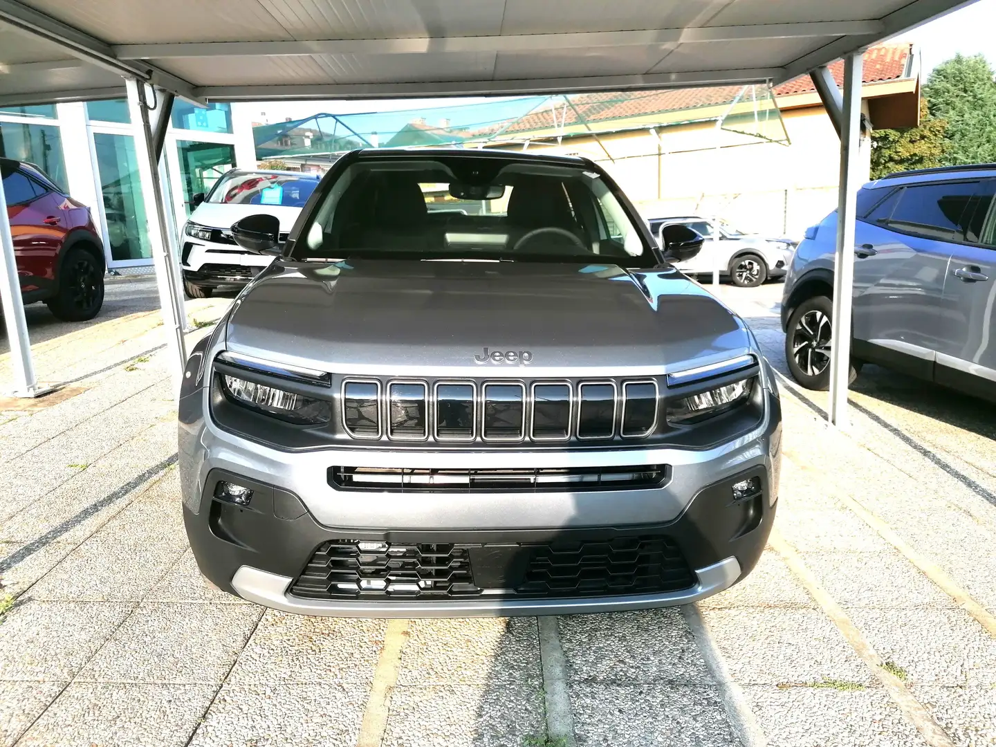 Jeep Avenger 1.2 turbo e-hybrid mhev Altitude fwd 110cv edct6 Grigio - 2
