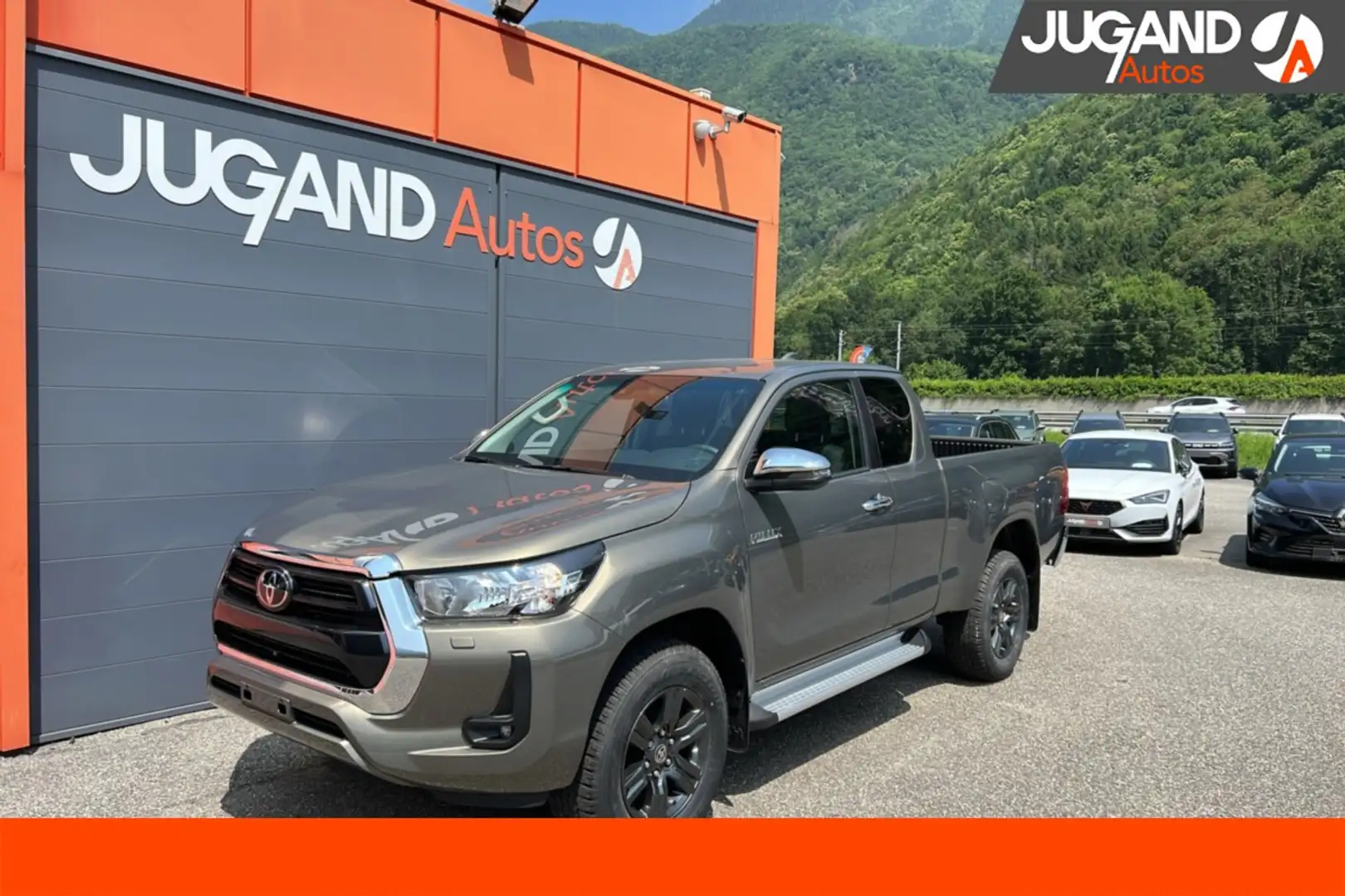 Toyota Hilux 2.8 204 X-TRA BVM LEGENDE MY25 Bronze - 1