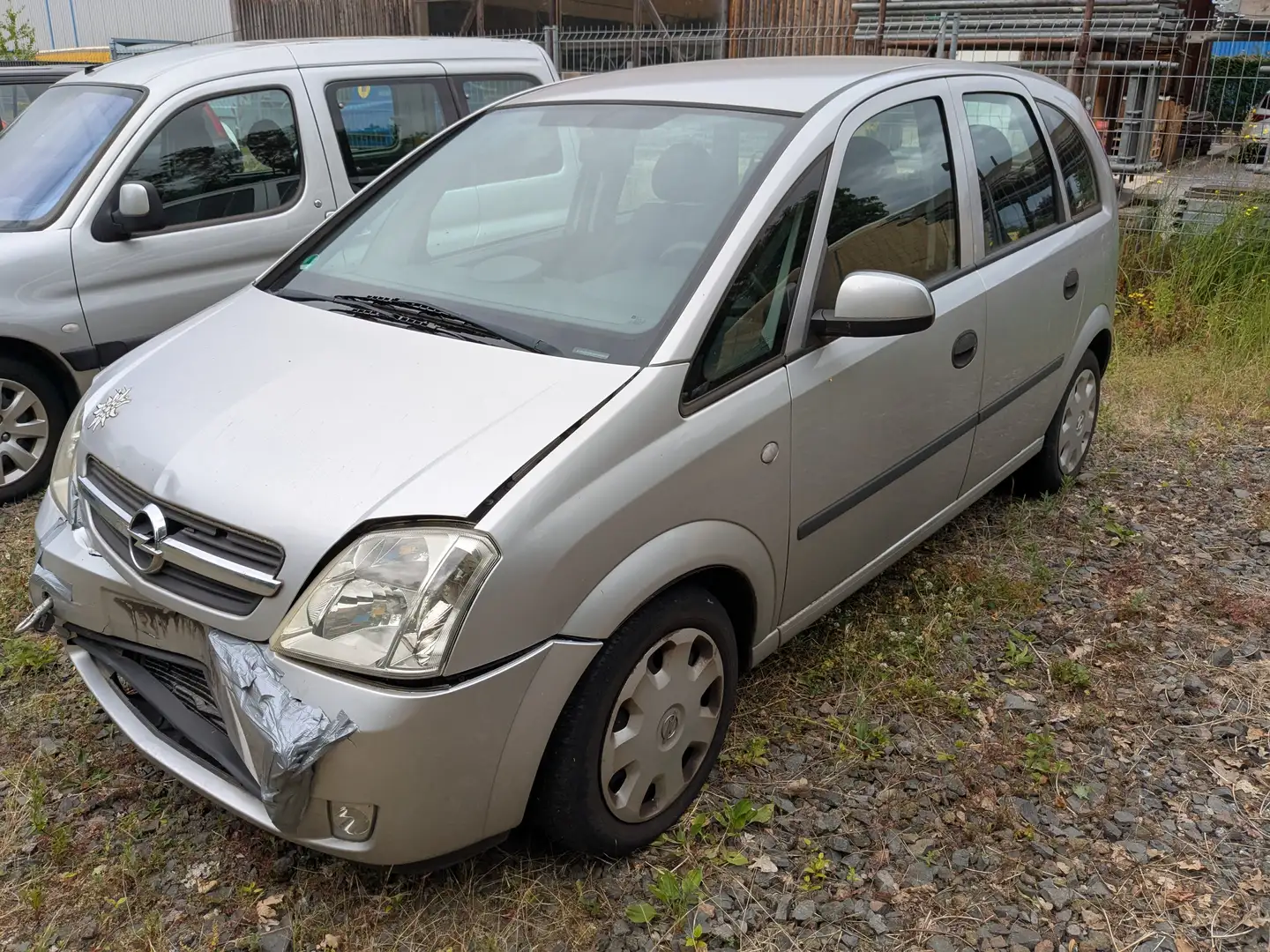 Opel Meriva 1.6 16V Gris - 1