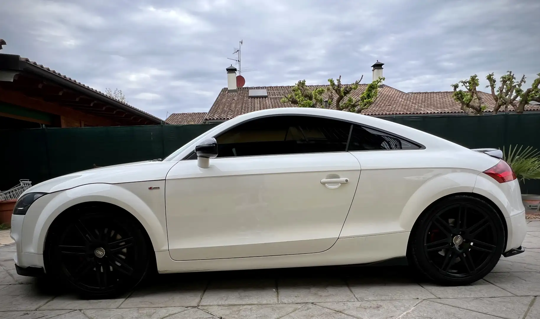 Audi TT 2.0 tfsi 211cv S-line - 2