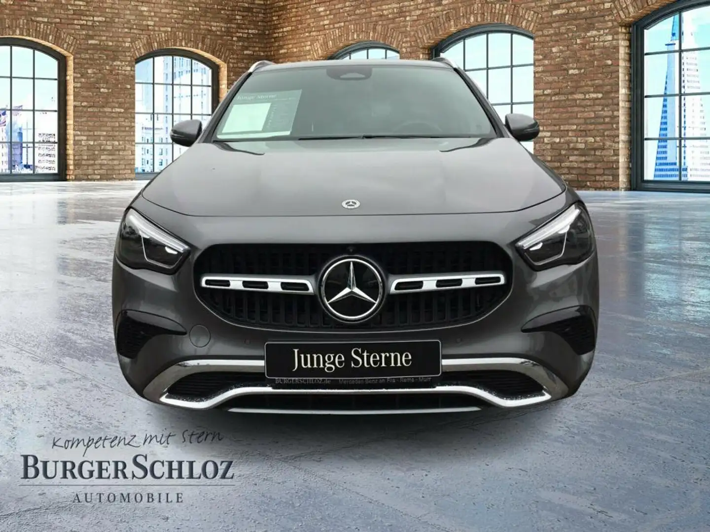 Mercedes-Benz GLA 220 4M progressive SpurW W-Paket KeyLess LM Gris - 2