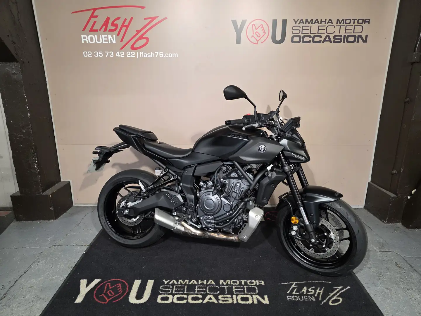 Yamaha MT-07 Noir - 1