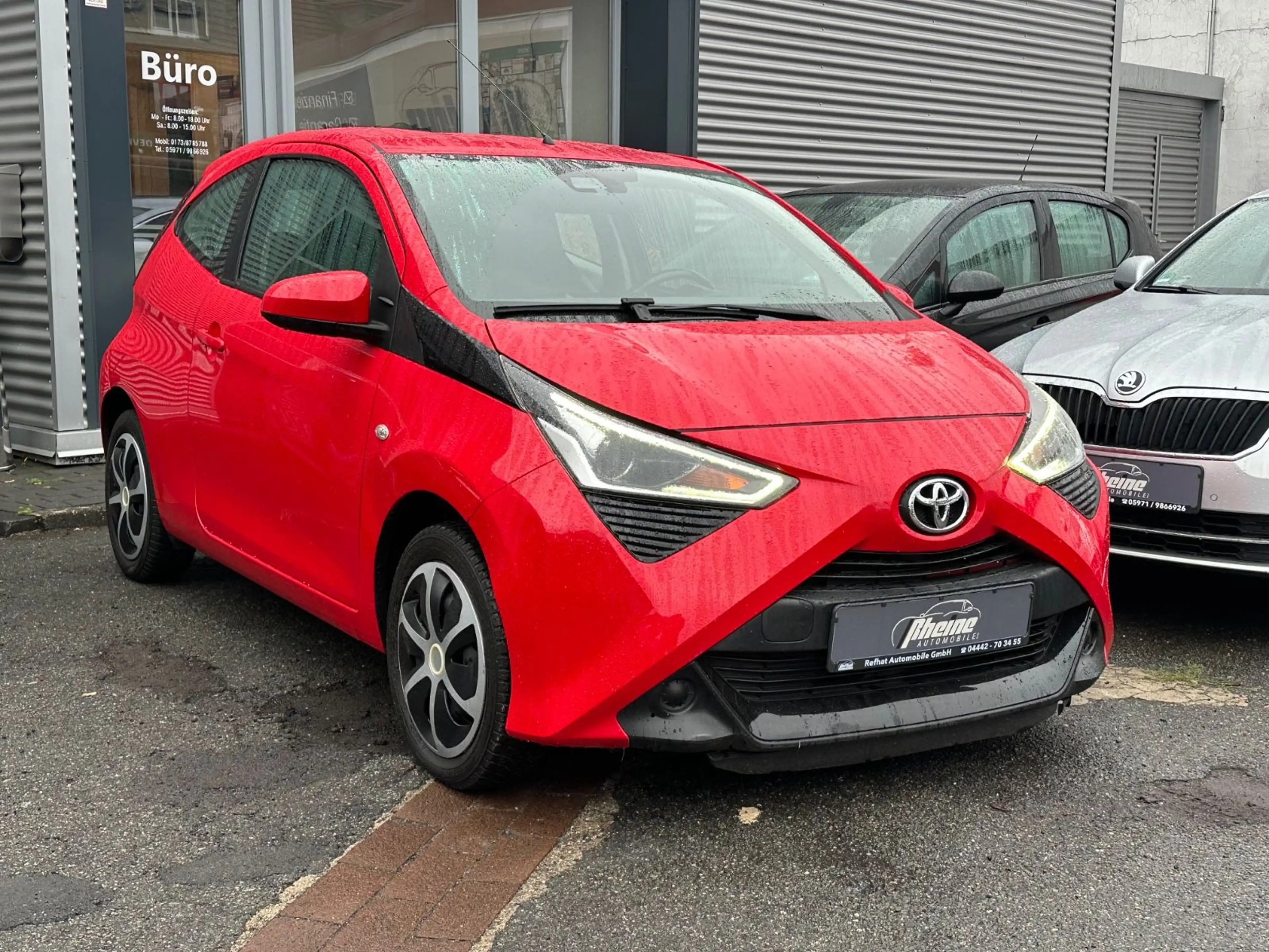 Toyota Aygo AYGO x-play*NAVI*KAMERA*LED*KLIMA* — photo 4