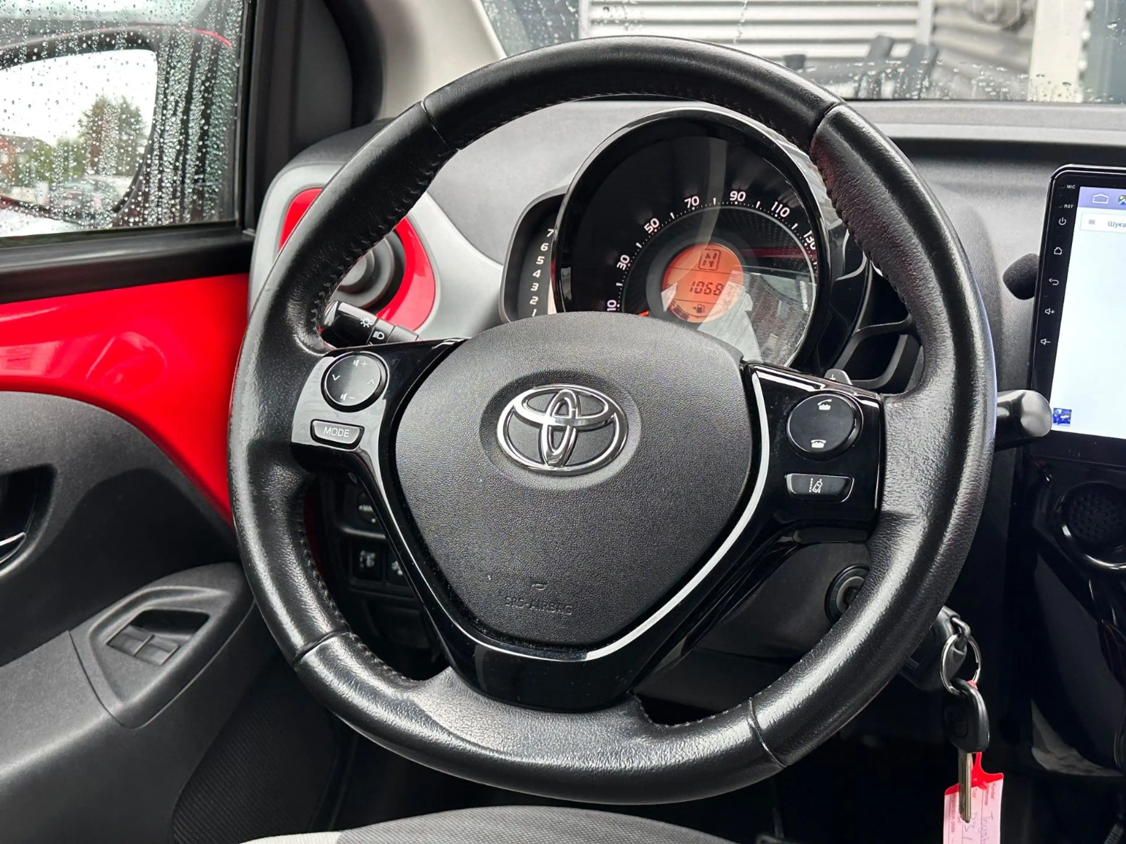 Toyota Aygo AYGO x-play*NAVI*KAMERA*LED*KLIMA* — photo 12