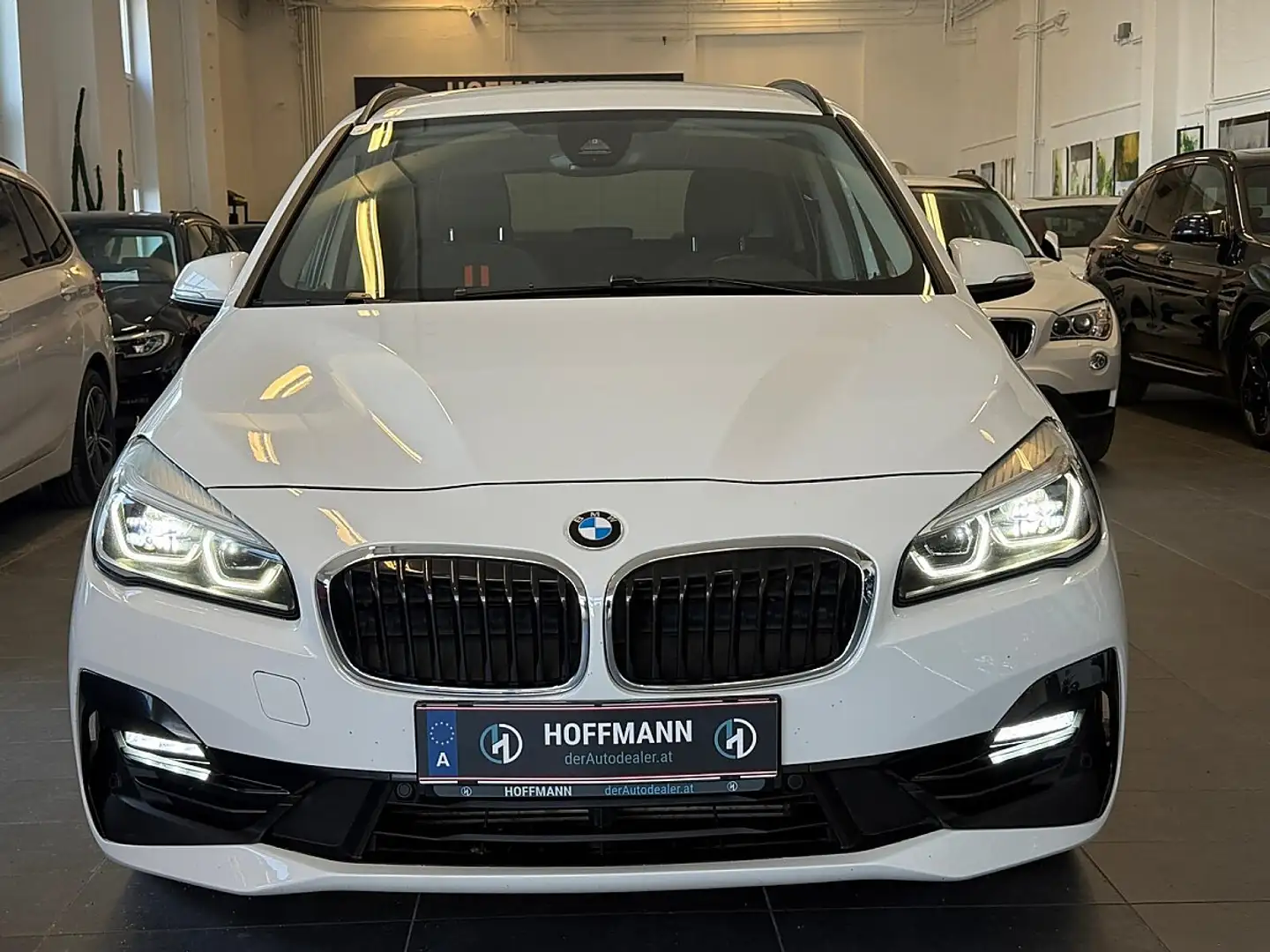 BMW 218 d Gran Tourer Sport Line Aut. LED/NAVI/SPIEGELP... Weiß - 2
