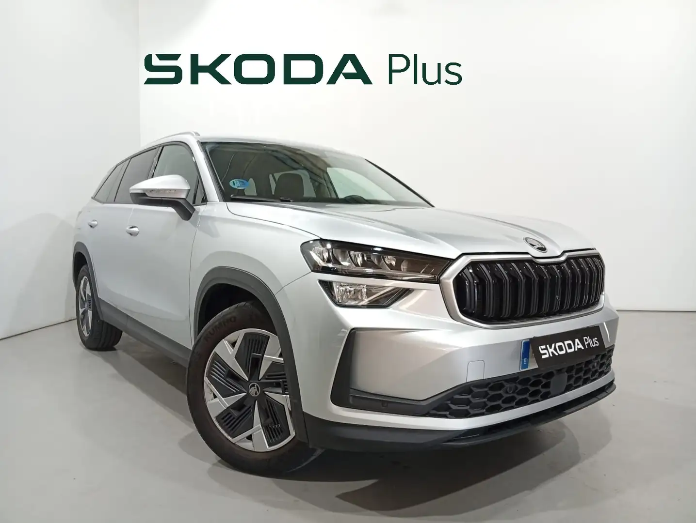 Skoda Kodiaq 1.5TSI m-HEV Selection 4x2 DSG 110kW Plateado - 1