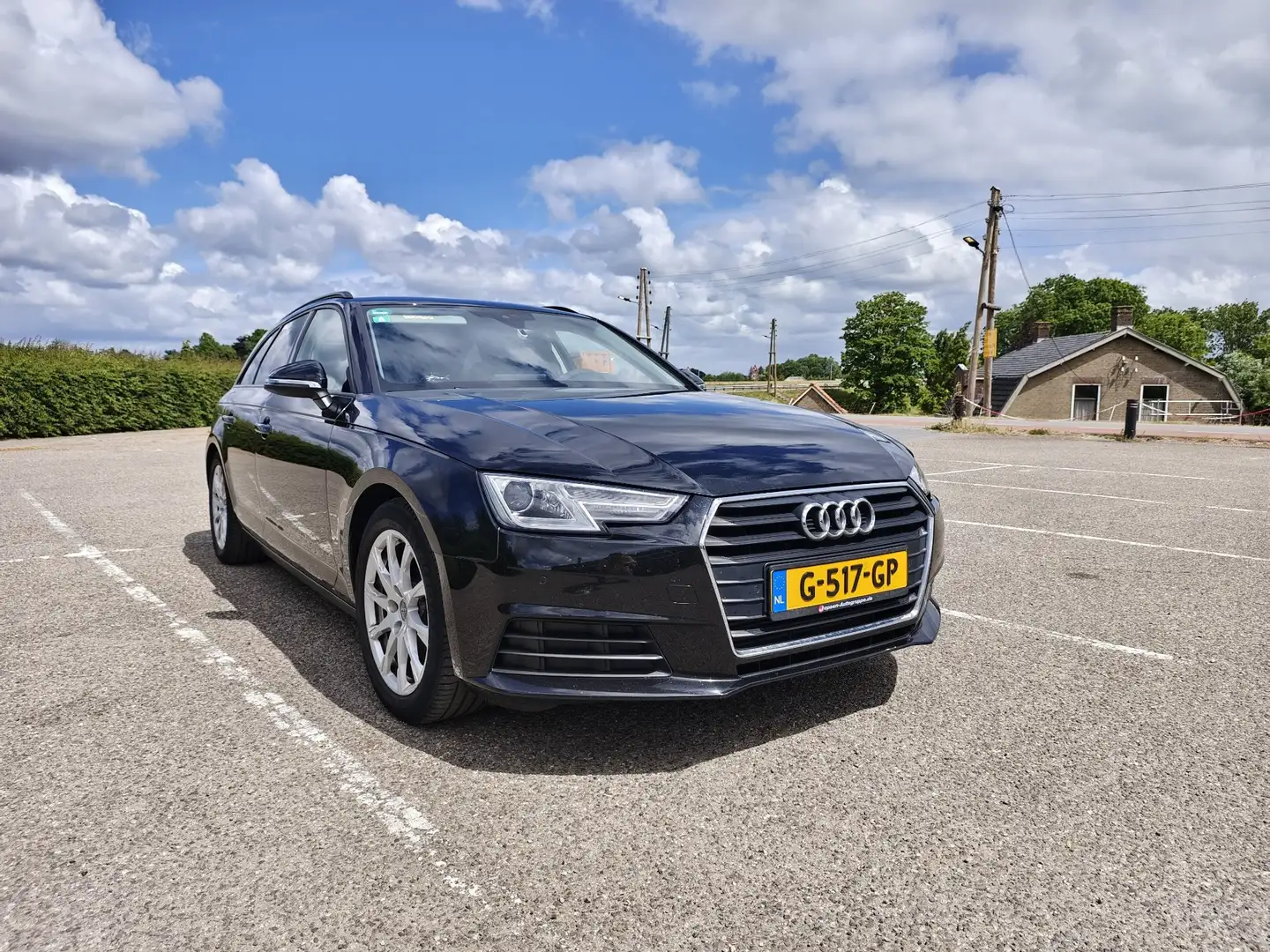Audi A4 Avant 2.0 TFSI ultra S tronic sport - 1