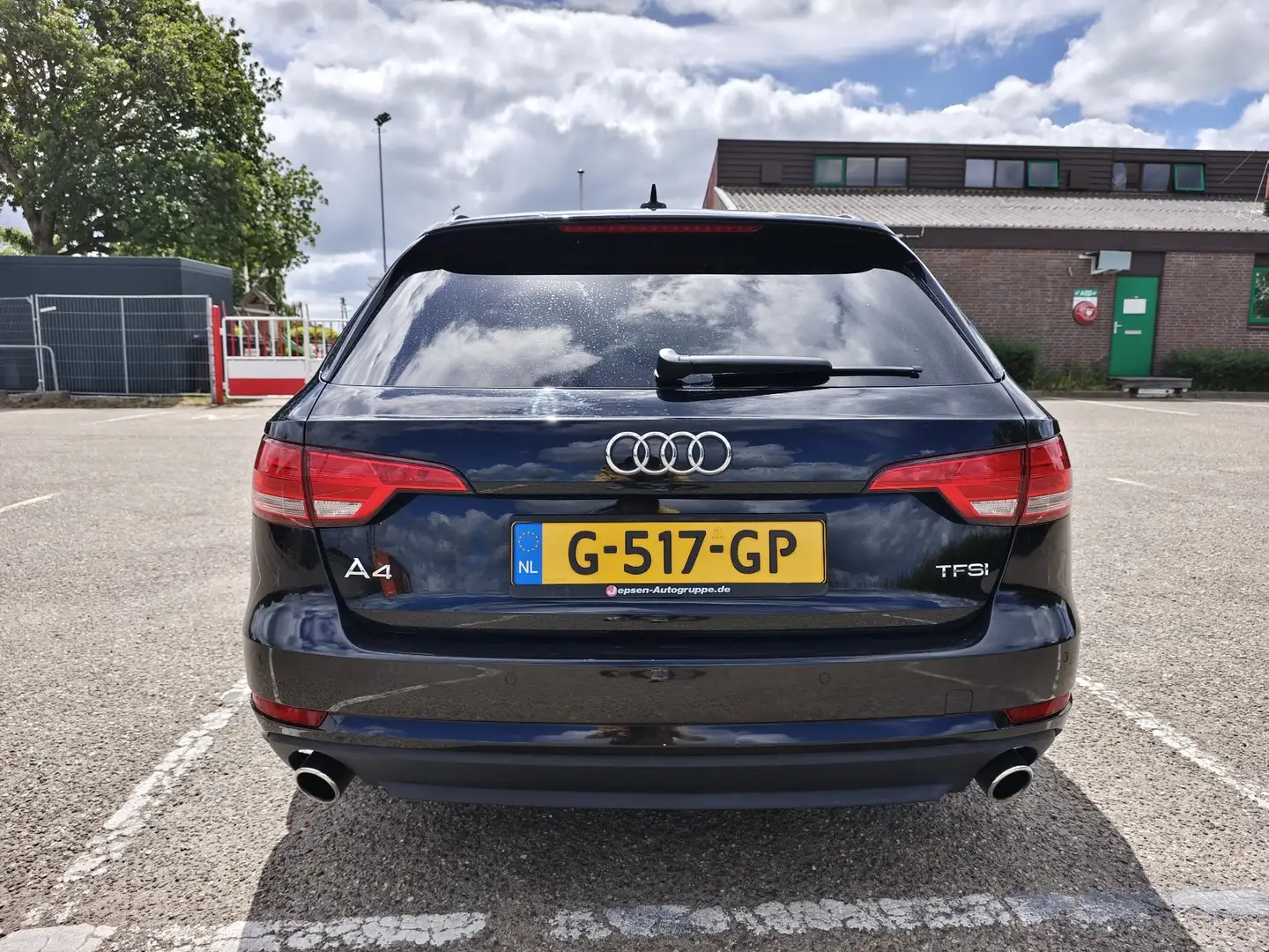 Audi A4 Avant 2.0 TFSI ultra S tronic sport - 2