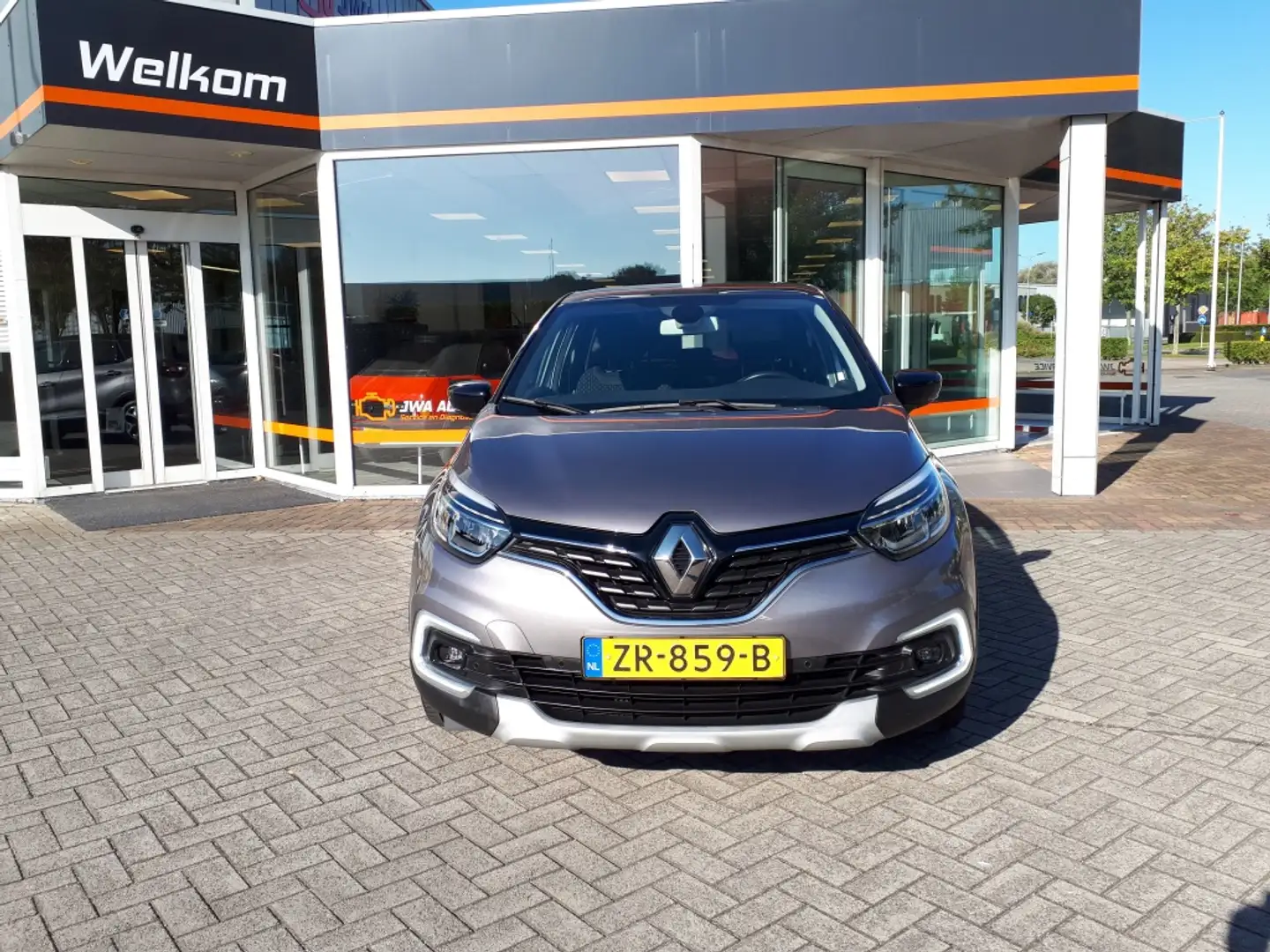 Renault Captur 1.3 TCe Intens | AUTOMAAT | TREKHAAK | PANORAMADAK Grijs - 2