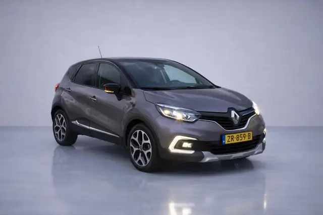 Renault Captur 1.3 TCe Intens | AUTOMAAT | TREKHAAK | PANORAMADAK