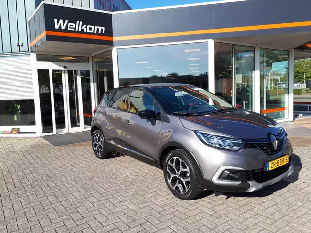 Renault Captur 1.3 TCe Intens | AUTOMAAT | TREKHAAK | PANORAMADAK
