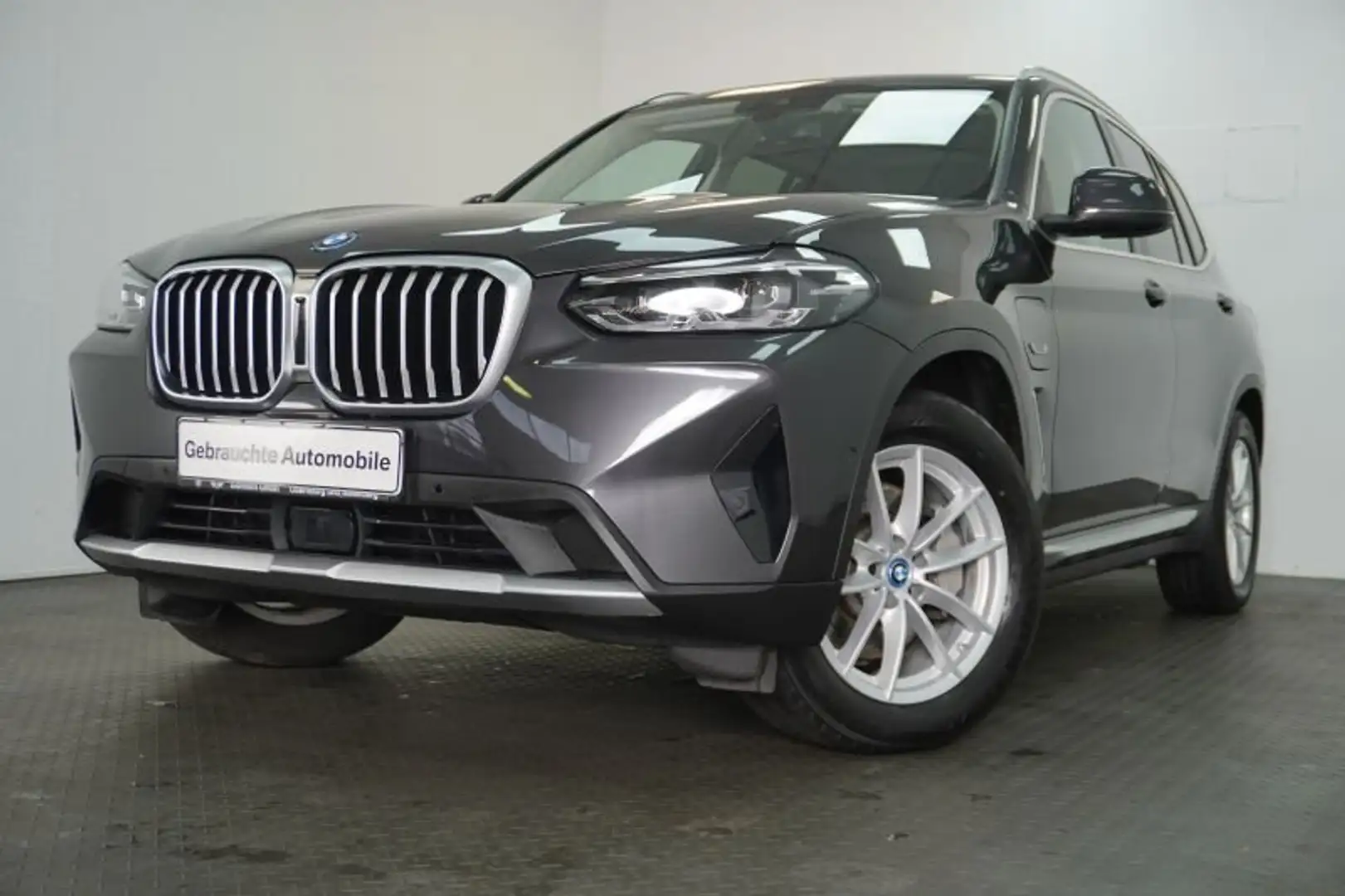 BMW X3 xDrive30e *PGSD.AHK.SPORTSITZE.LEDER* Grau - 2