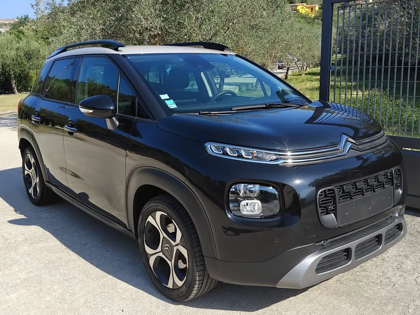 Citroen C3 Aircross 1.2 110cv SHINE -NESSUN OBBLIGO DI FINANZIAMENTO- Чорний - 2