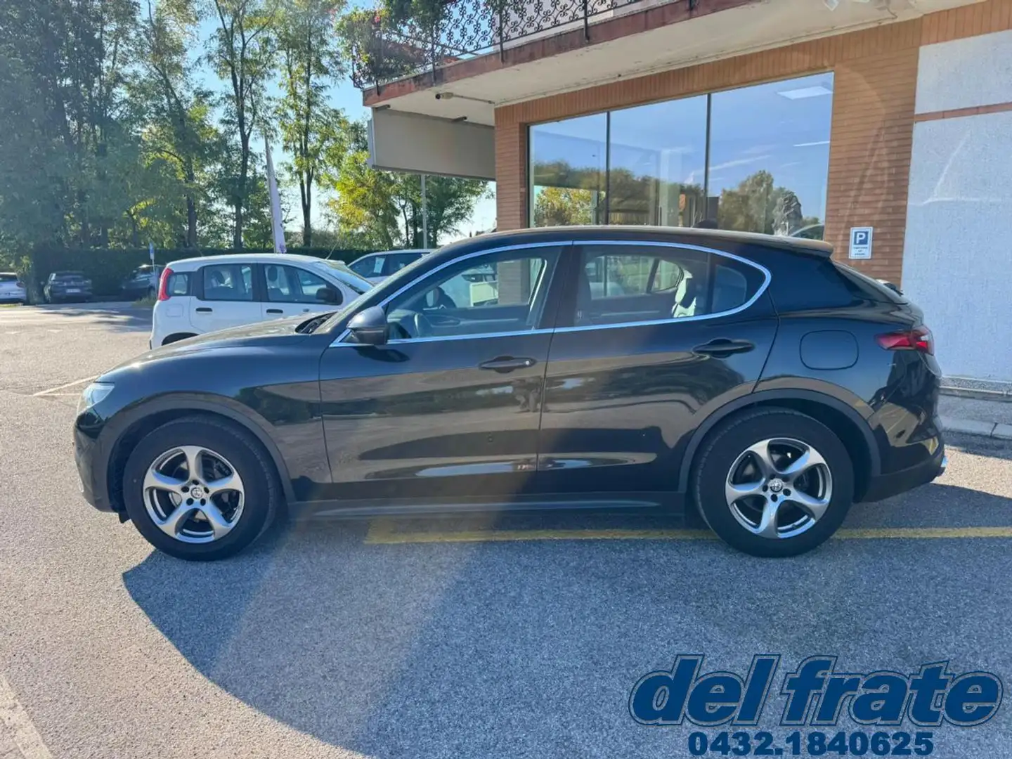 Alfa Romeo Stelvio 2.2 JTDm 180 CV AT8 RWD Super Nero - 2