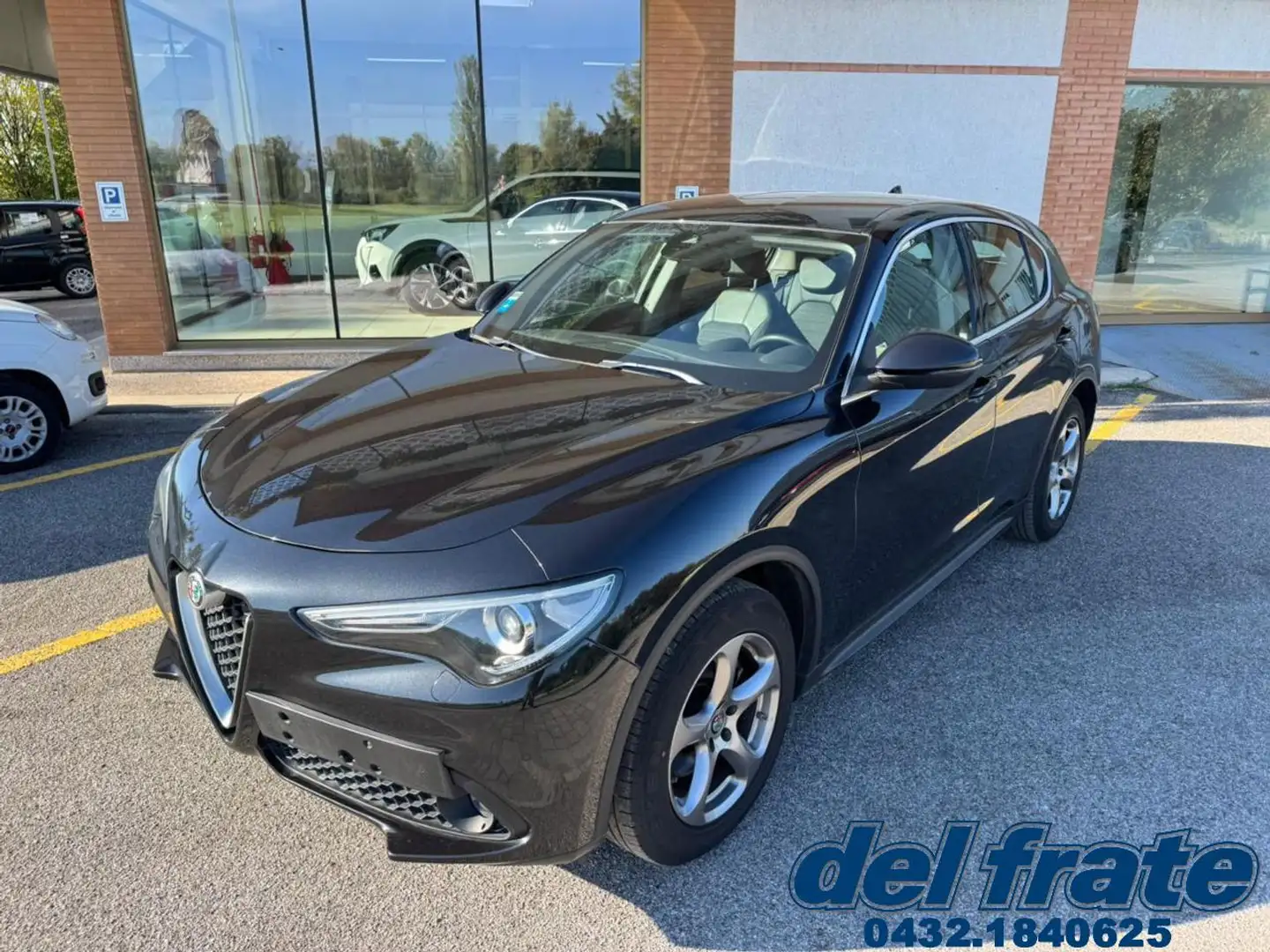 Alfa Romeo Stelvio 2.2 JTDm 180 CV AT8 RWD Super Nero - 1
