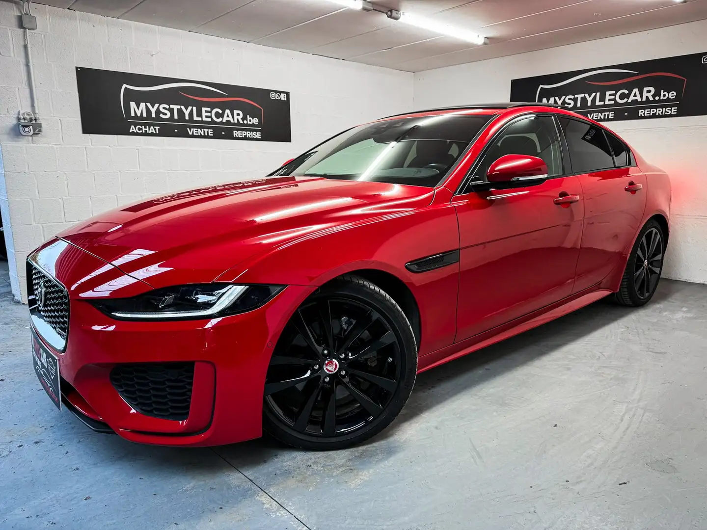 Jaguar XE XE 2.0 D AWD R-Dynamic S, Automatique? garantie1an Rood - 1