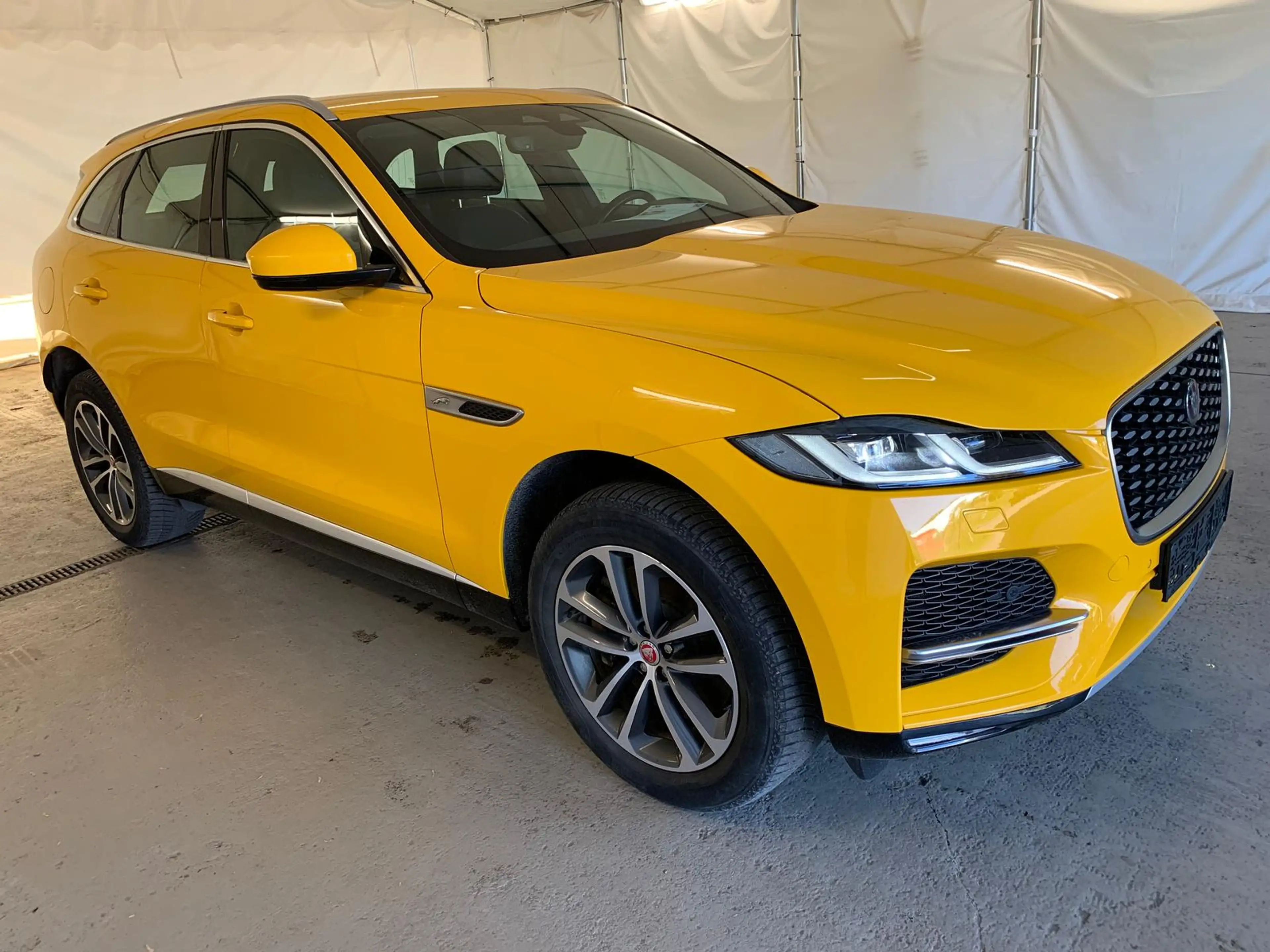 Jaguar F-Pace P400 E ACC|ILS-LED|DigiCockp.|Shz|Leder — photo 2