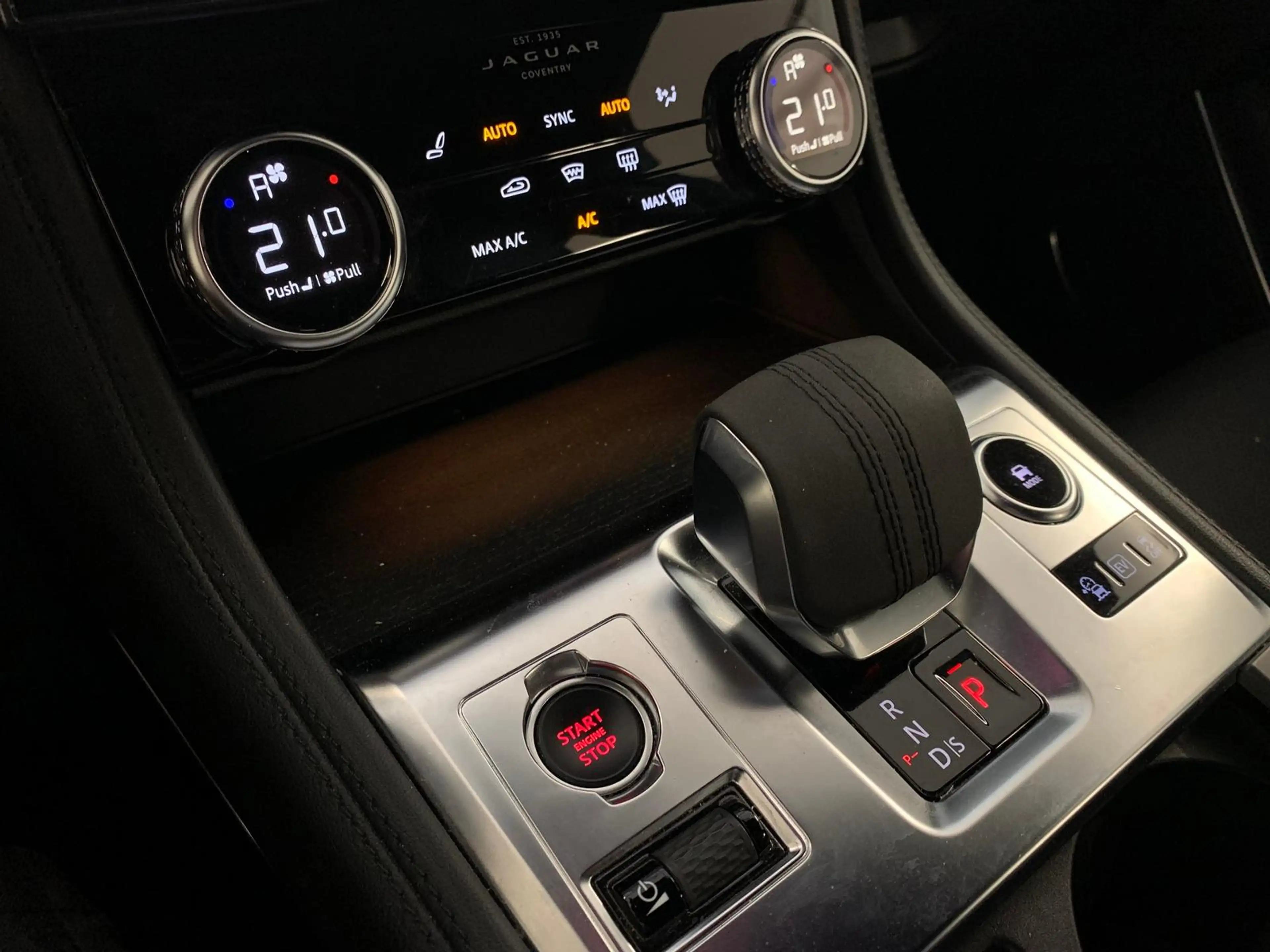 Jaguar F-Pace P400 E ACC|ILS-LED|DigiCockp.|Shz|Leder — photo 13